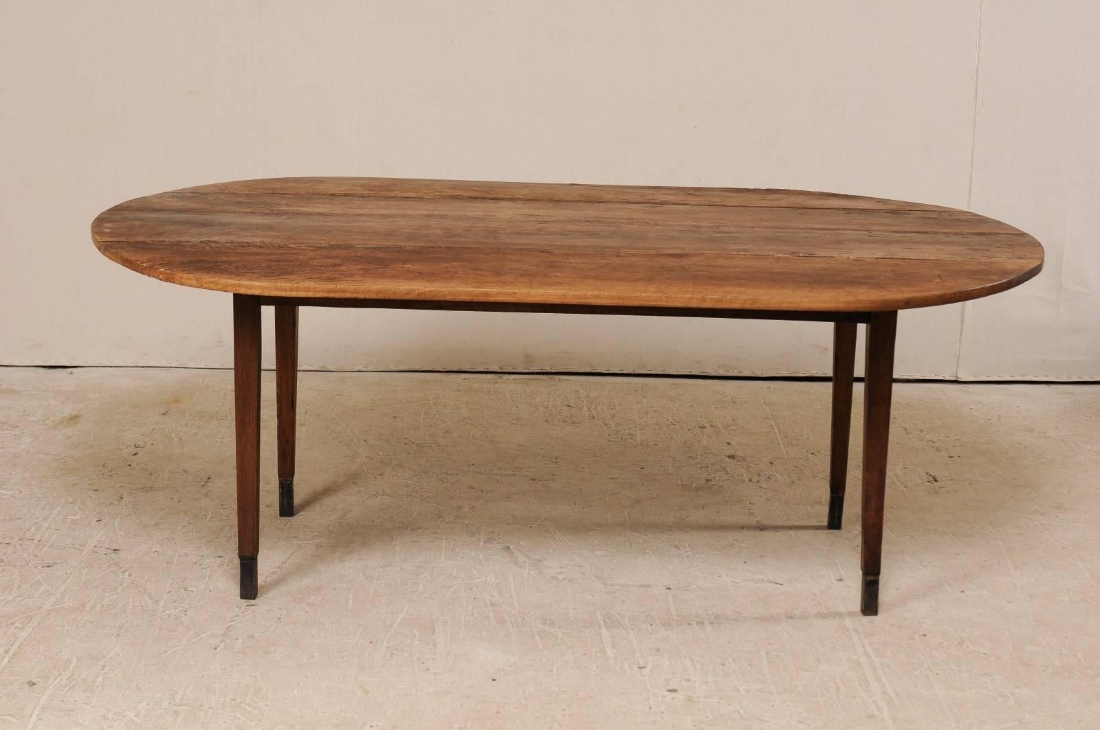 French Early 19th Century Drop-Leaf Dining Room Table with Elegant Oval Shape 4