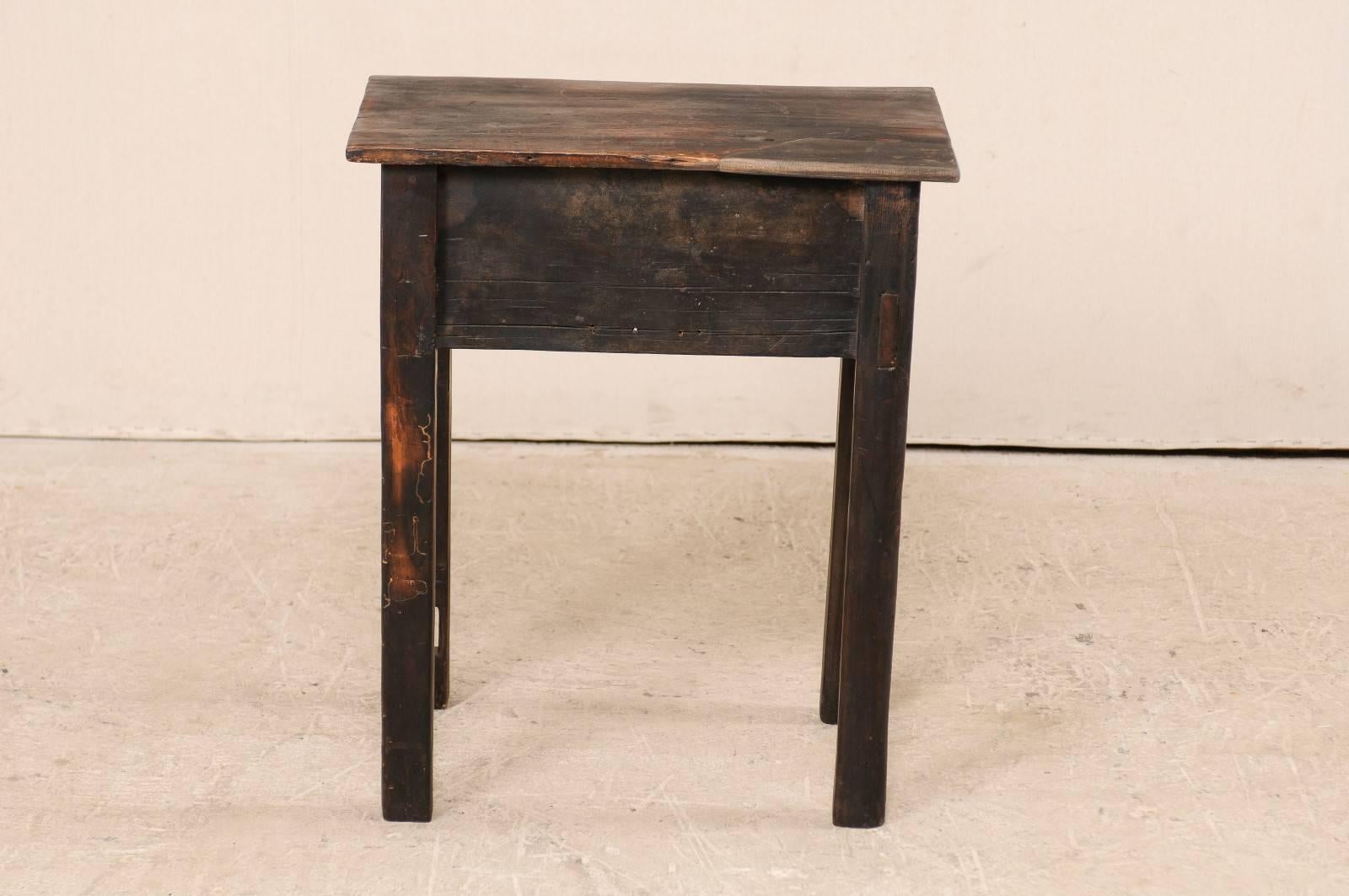 Unique Guatemalan Wood Side Table Carved w/ Primitive-Style Horse Motif In Good Condition In Atlanta, GA