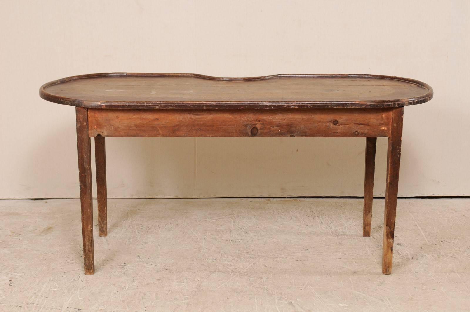 Spanish 19th Century Oval Wood Gaming Table with Drawer and Nice Patina 3
