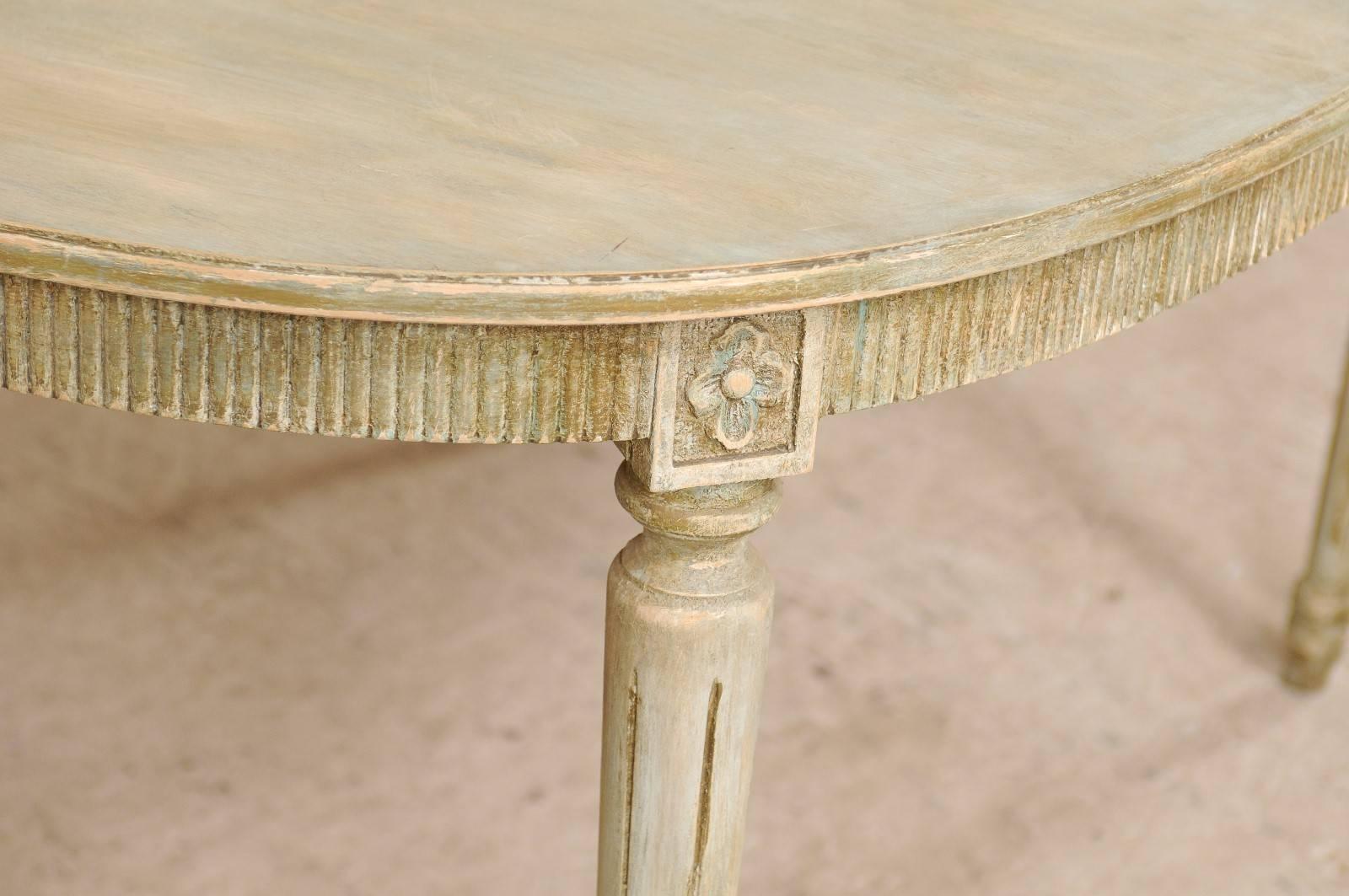 Swedish Gustavian Style Vintage Painted Wood Medium Size Oval Table 3