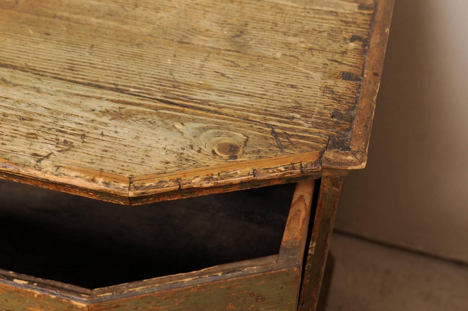A Large 18th Century Beautifully Hand-Painted Wood Three-Drawer Commode, Italy For Sale 2