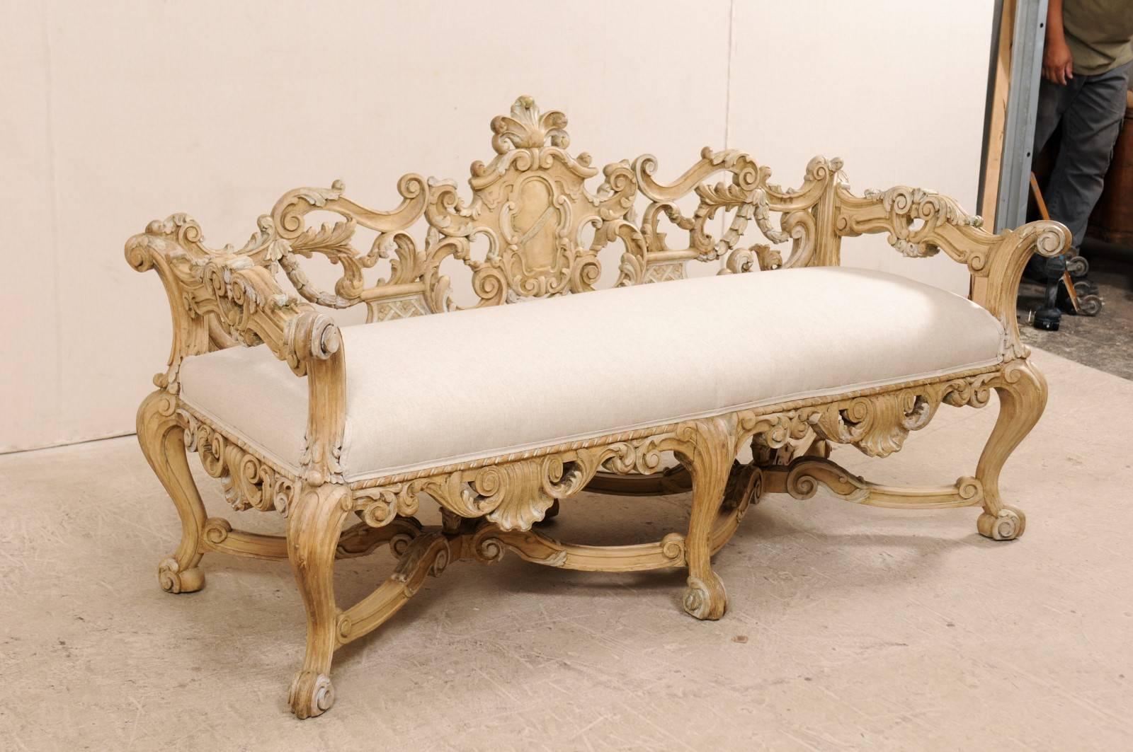 Italian 19th C. Baroque Style Sofa Bench w/ Ornately-Pierce Carved Back & Skirt In Good Condition In Atlanta, GA
