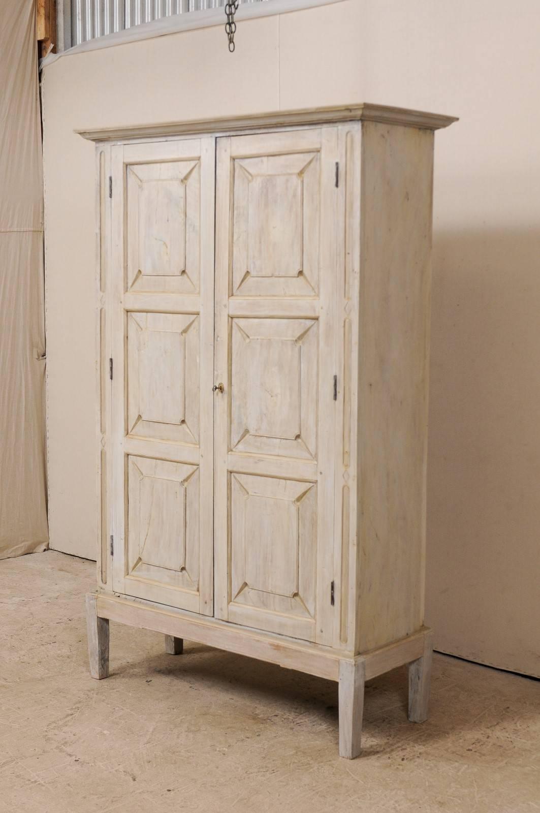 Wood Single Two-Sided Early 20th Century British Colonial Two-Door Painted Cabinet