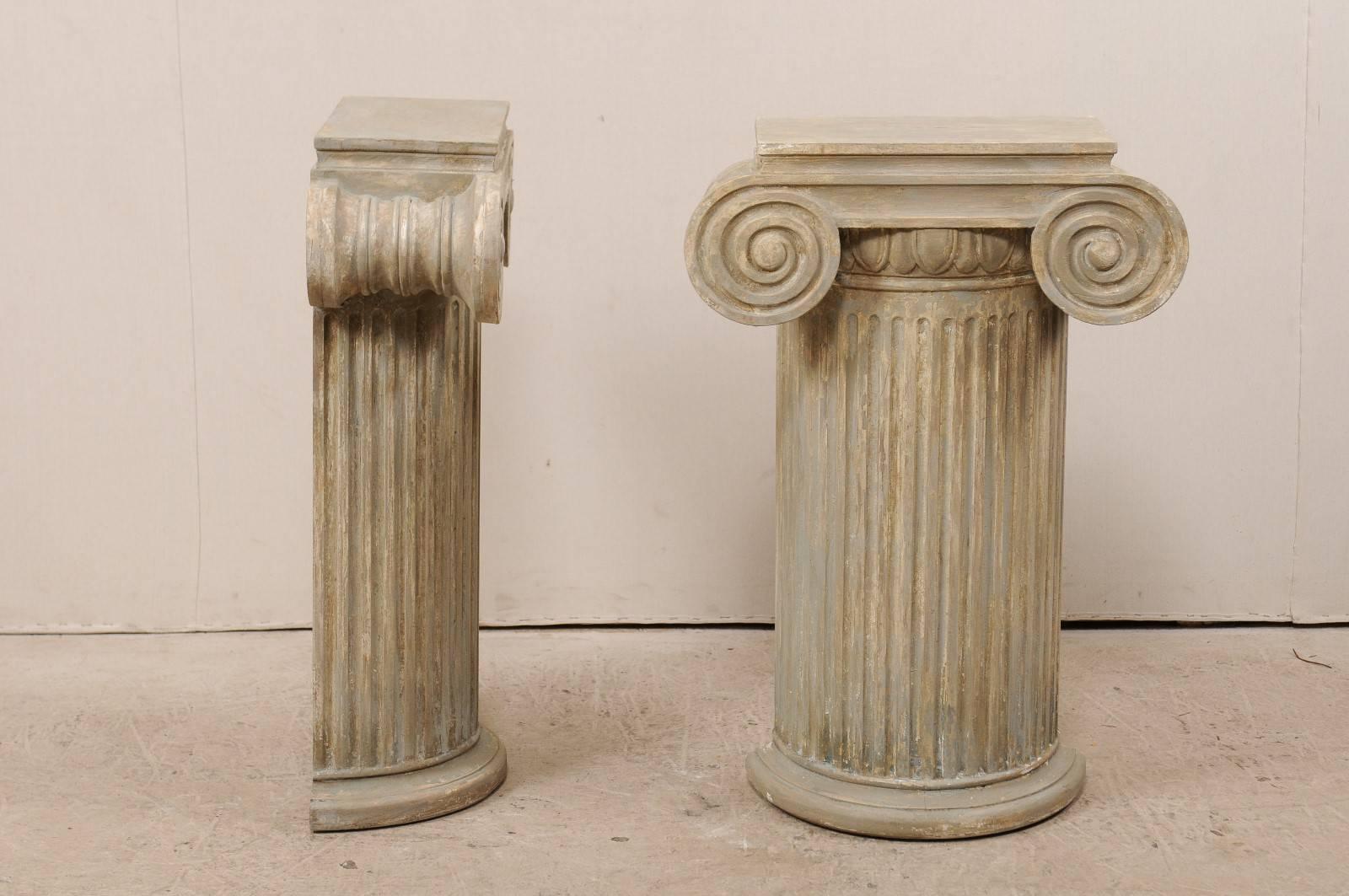 20th Century Pair of Vintage Carved Wood Ionic Fluted Column Pedestals with Neutral Finish