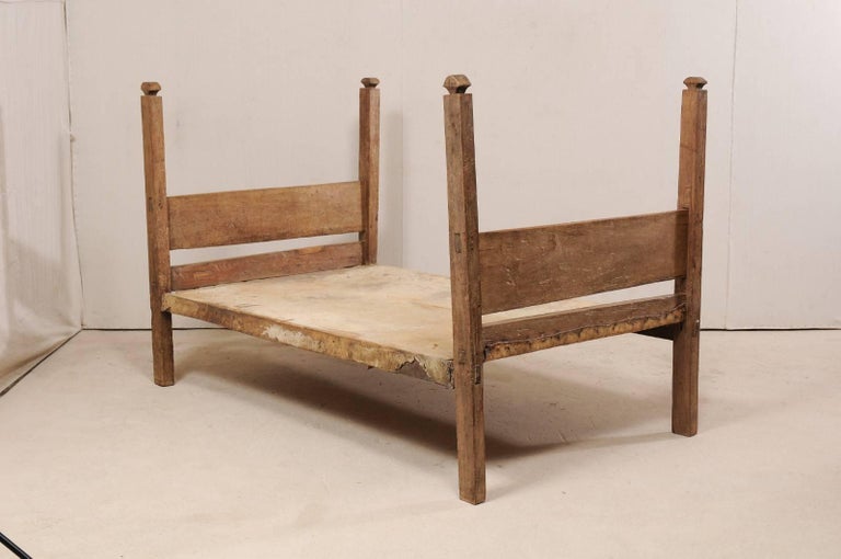 Bucolic Vintage Brazilian Cowhide And Wood Frame Single Size Day Bed Bucolic Vintage Brazilian Cowhide And Wood Frame Single Size Day Bed In Good Condition For