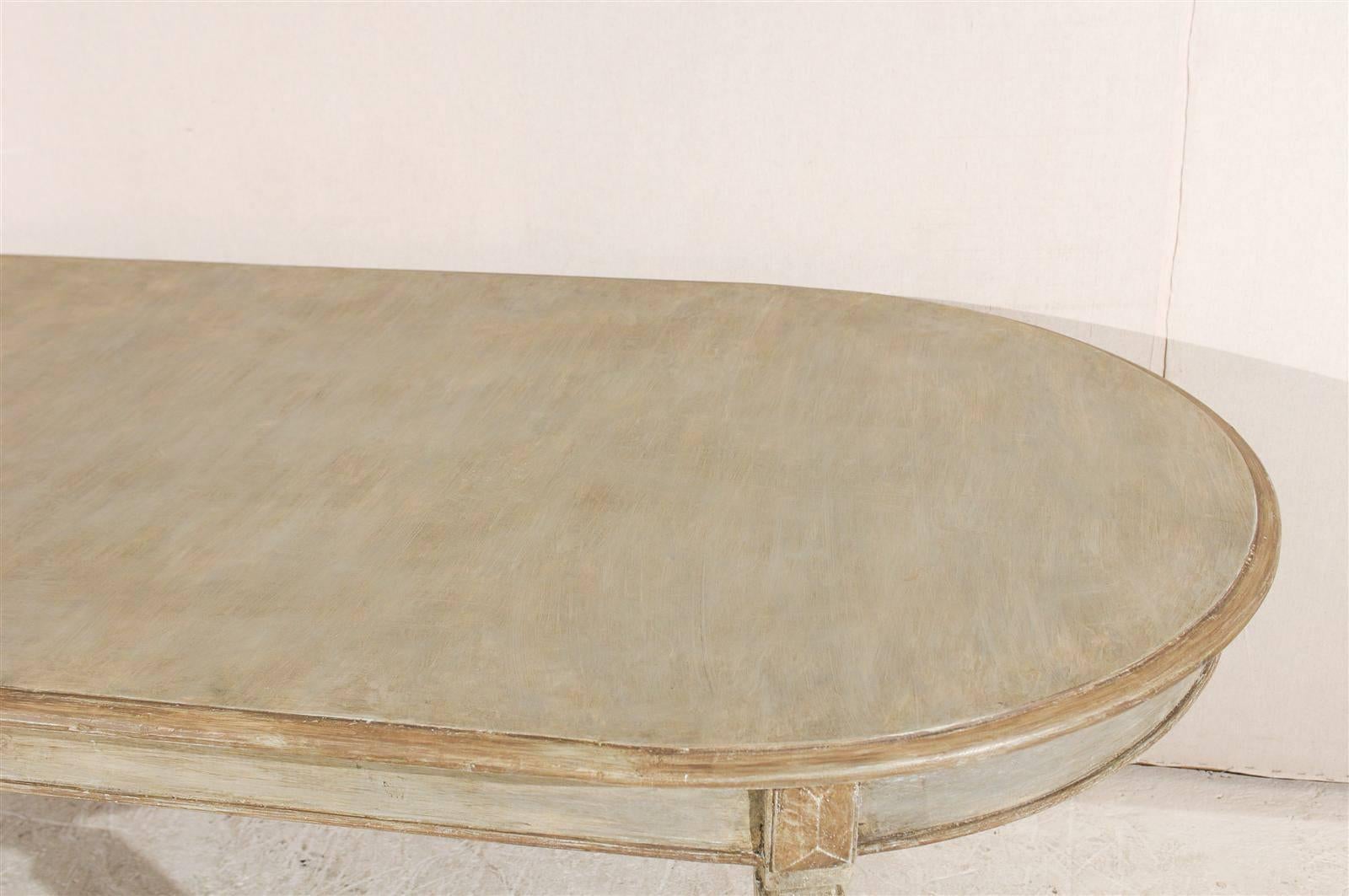 19th Century Swedish Oval Shaped Gustavian Style Dining Table