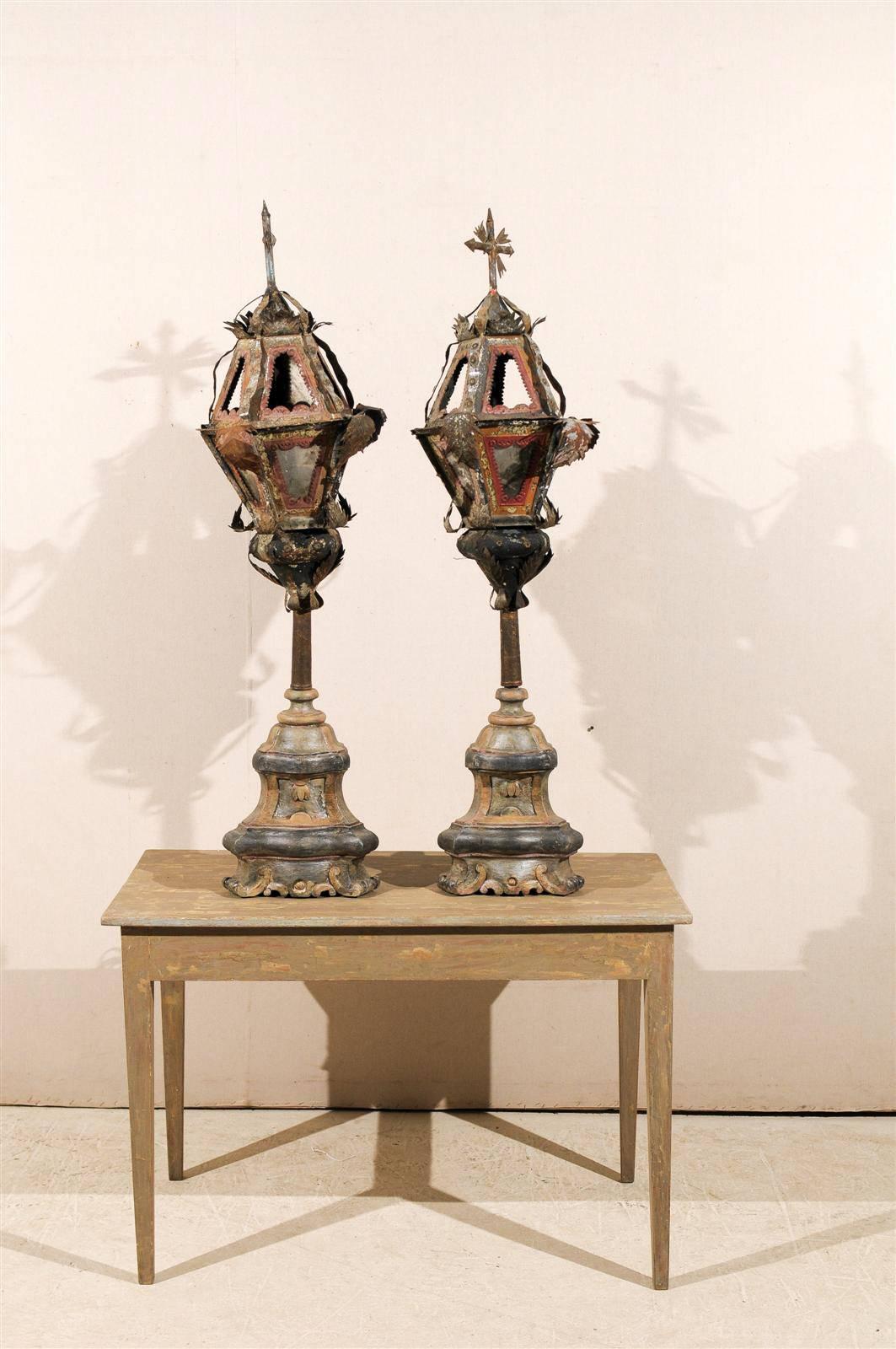 Wood Pair of Italian 19th Century Painted Metal Table Lamps For Sale