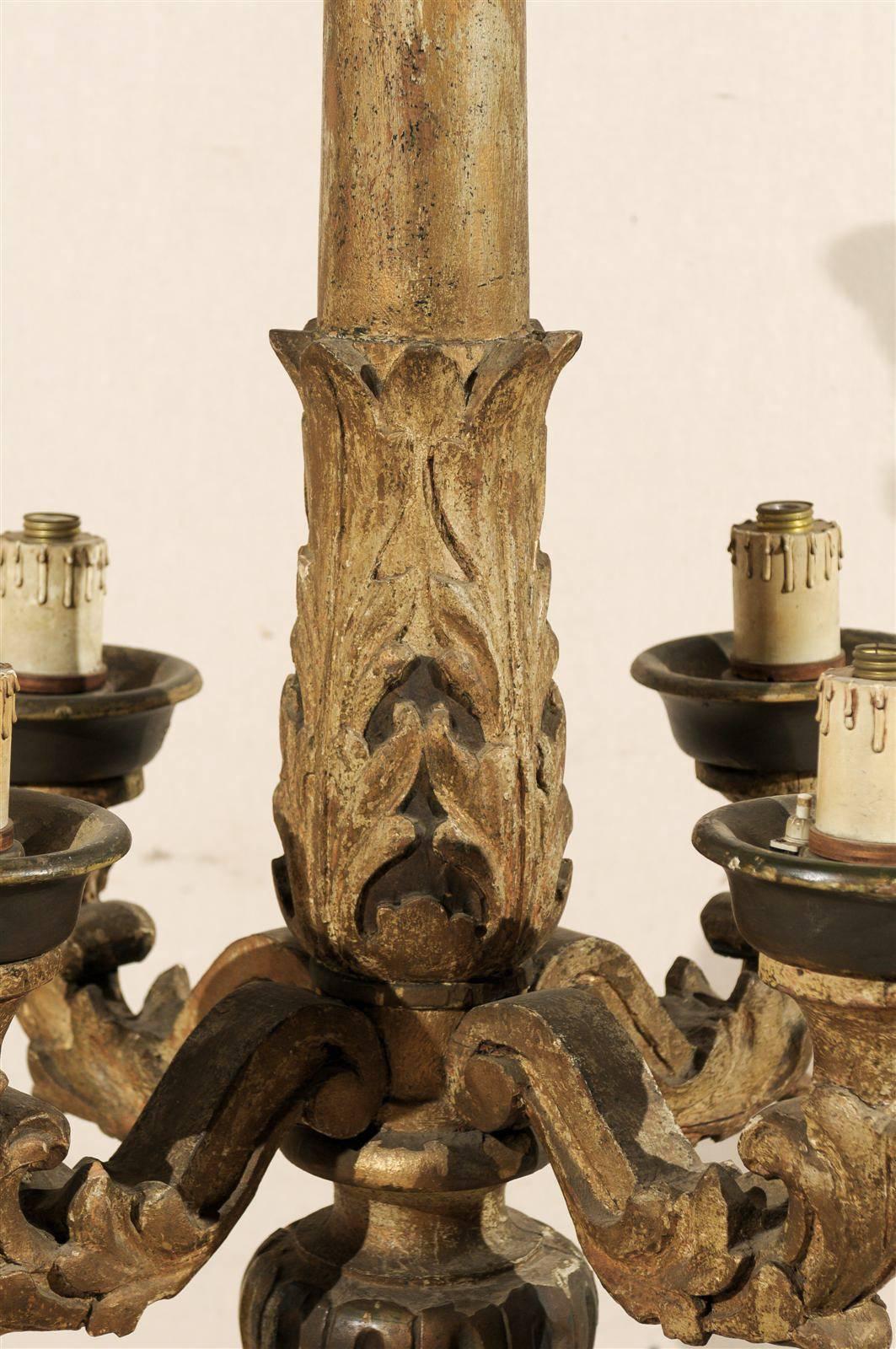 Exquisite Italian 19th Century Painted and Carved Wooden Floor Candelabra For Sale 1