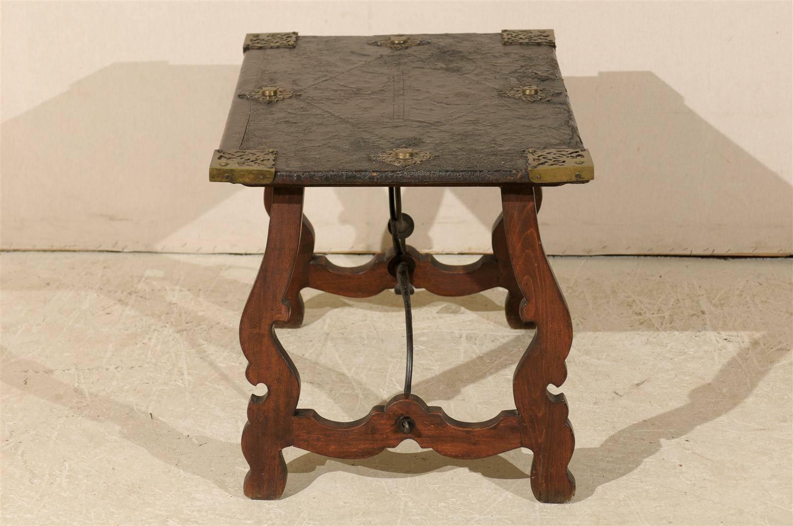 19th Century Spanish Leather Top Coffee Table 4