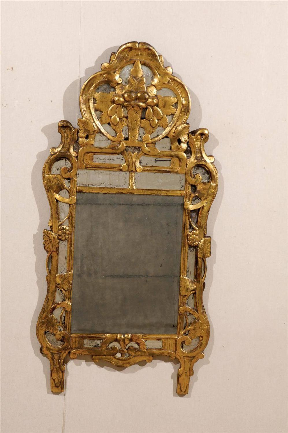 A French Rococo Style Giltwood Mirror From the Early 19th Century For Sale at 1stdibs