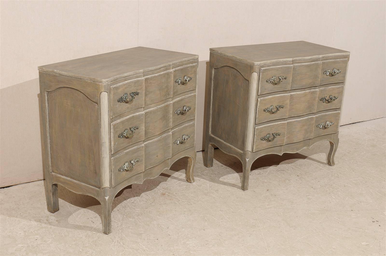 20th Century Pair of Vintage Serpentine Three-Drawer Painted Wood Chests