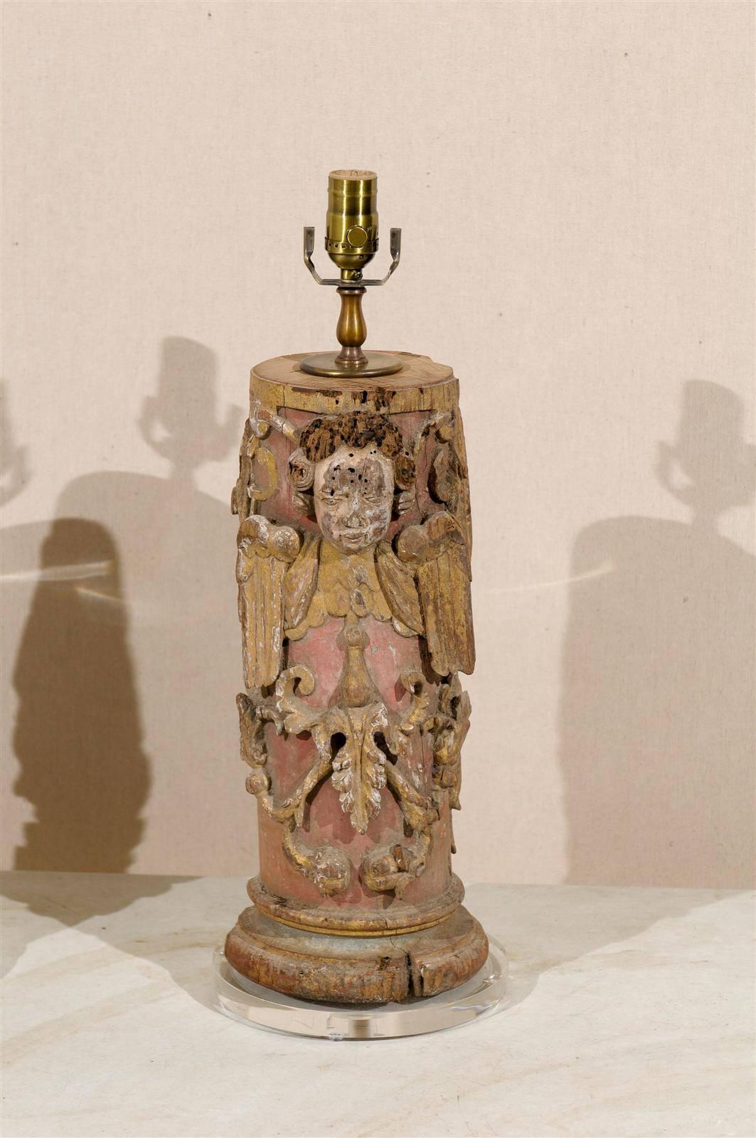 Carved Pair of Portuguese 18th Century Painted Wood Table Lamps with Angel Depiction For Sale