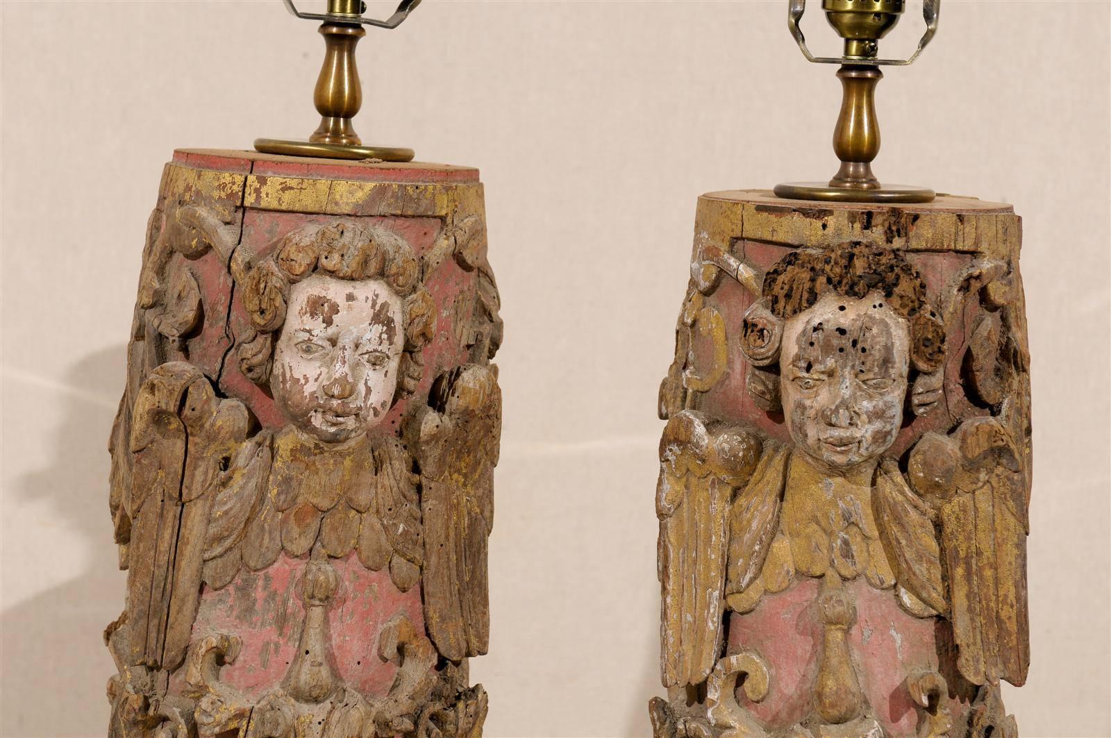 Pair of Portuguese 18th Century Painted Wood Table Lamps with Angel Depiction For Sale 1
