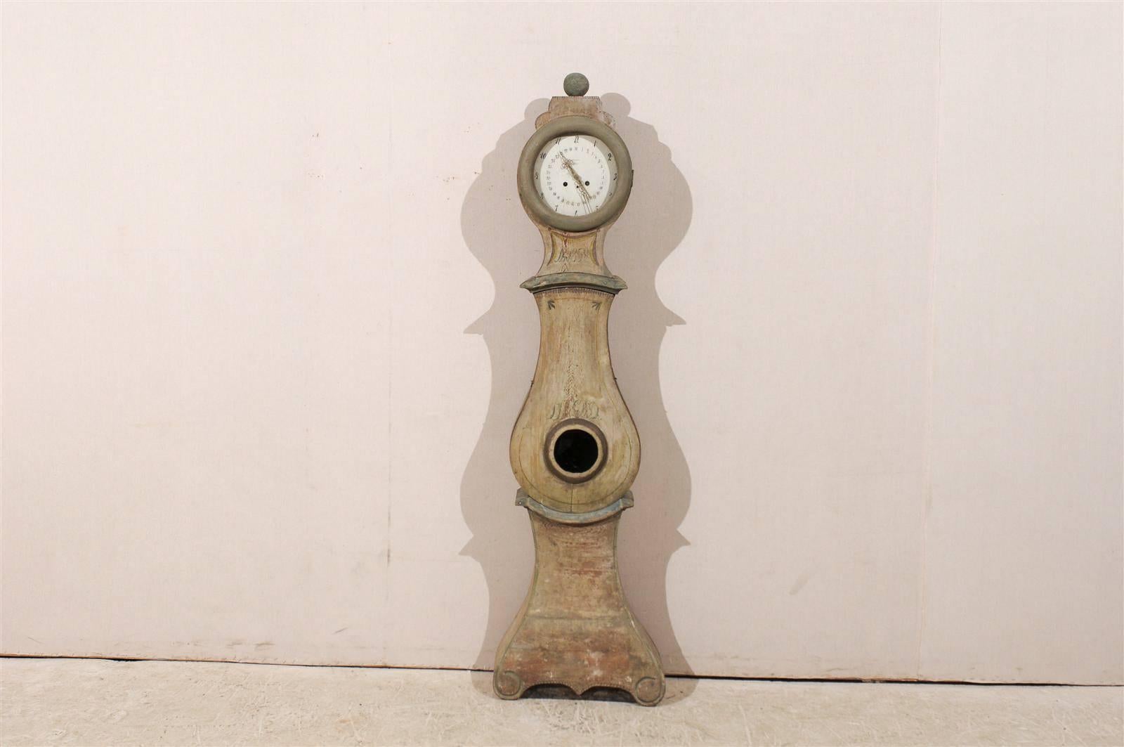 Gustavian Exquisite Swedish 19th Century Clock with Carved Crest and Volutes on the Base For Sale
