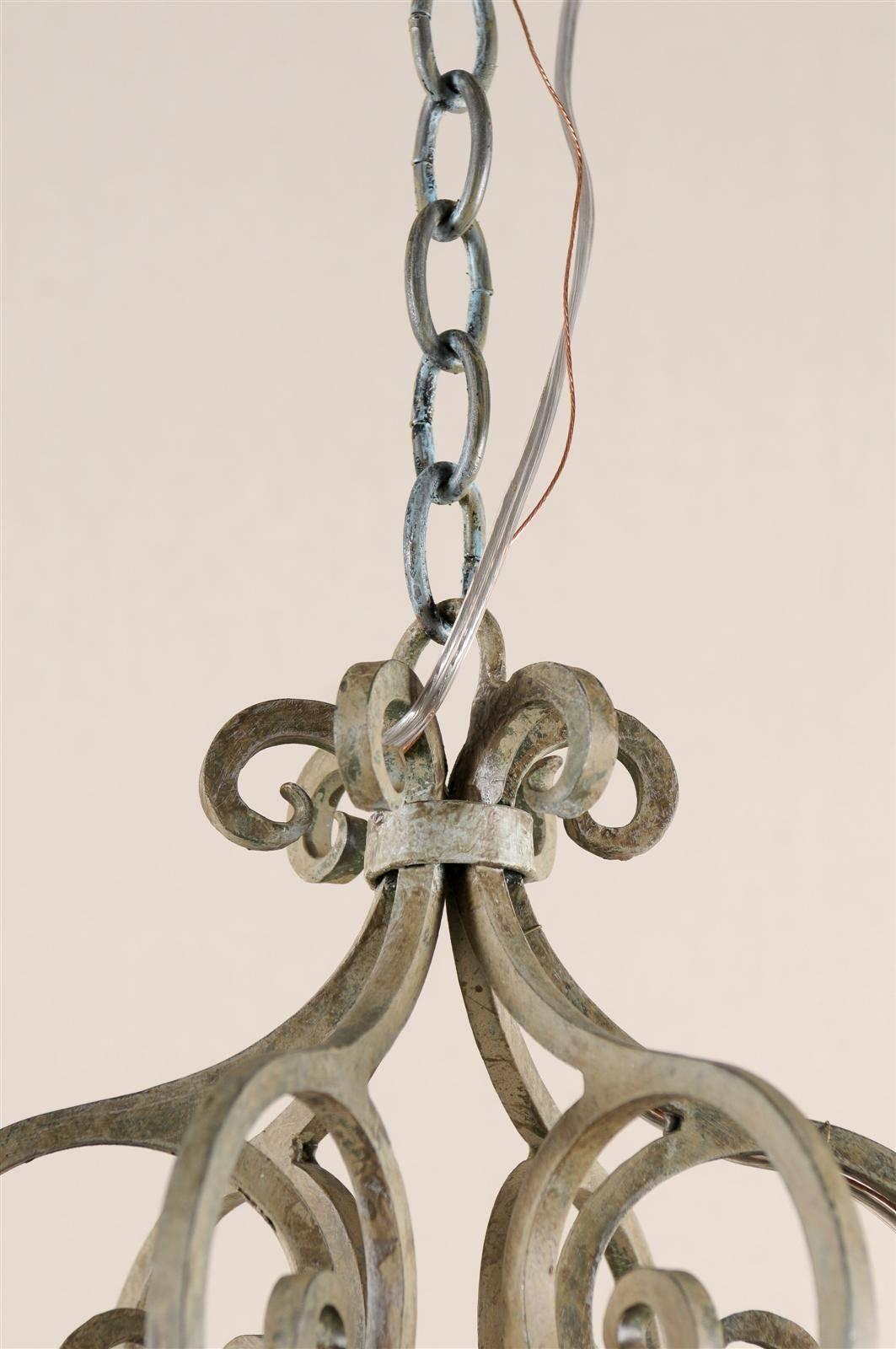 French Vintage Painted Iron 6 Light Chandelier with S-Scrolls Neutral Grey Color For Sale 1