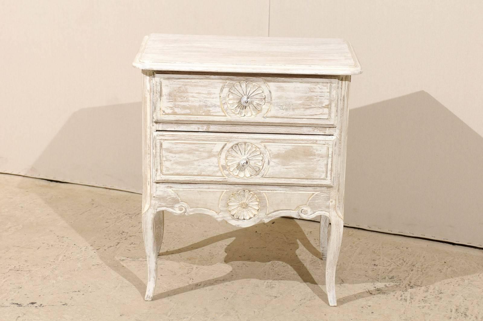 small french chest of drawers