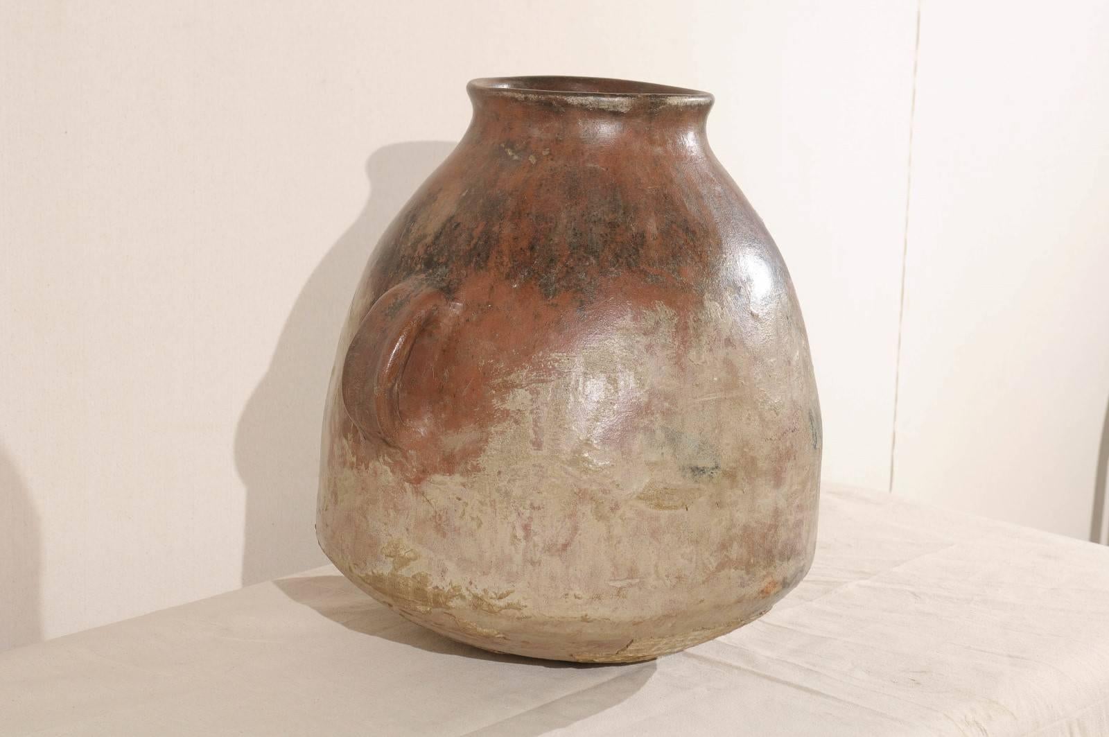 Guatemalan Mid-19th Century Spanish Colonial Jar with Two Handles, Made of Clay