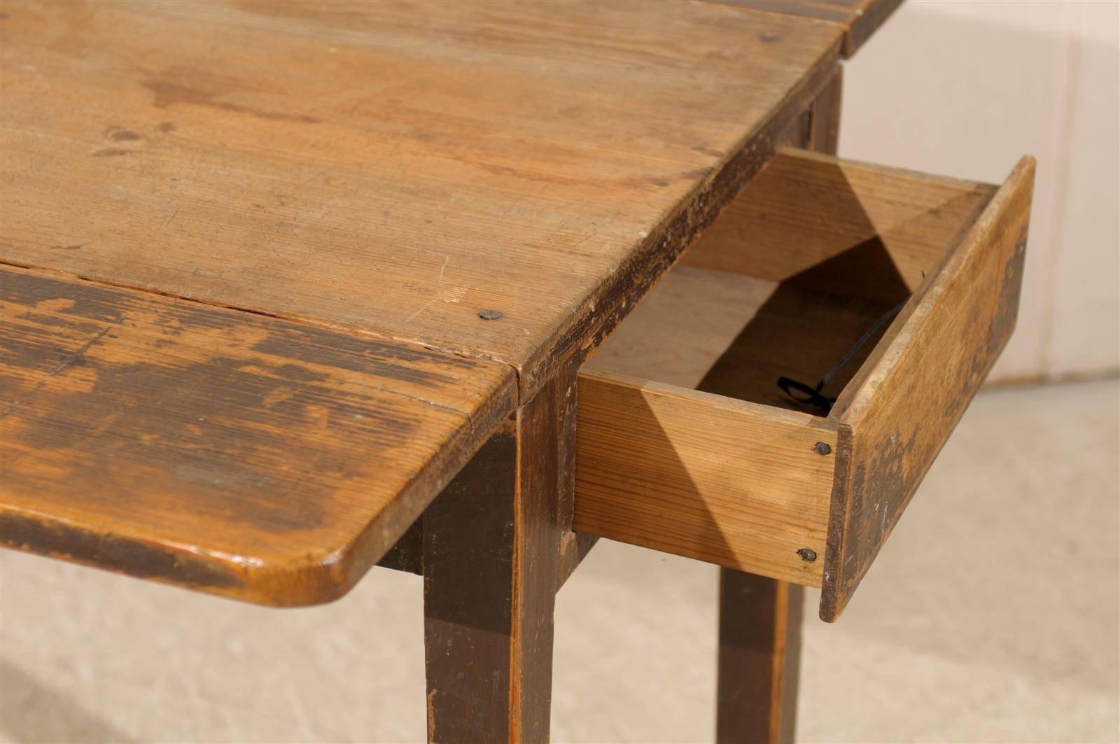 Swedish Drop-Leaf Table with Single Drawer and Tapered Legs, 19th Century 6