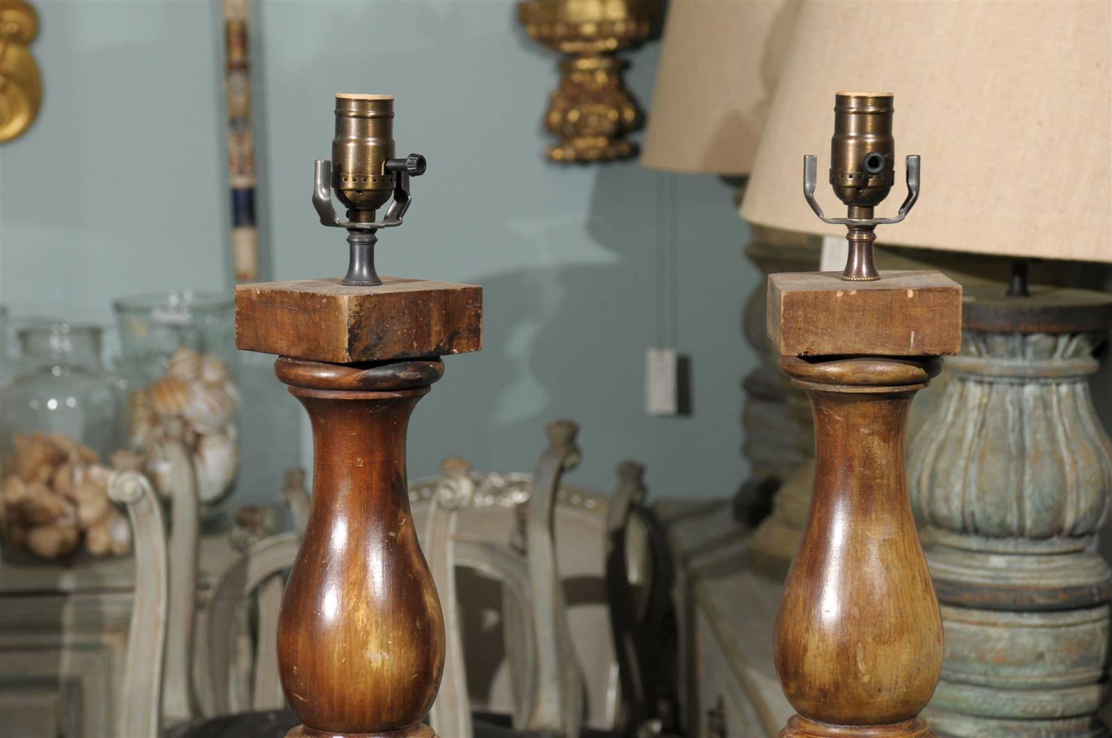 Painted Pair of Brown Stained Wood Turned Banister Table Lamps For Sale