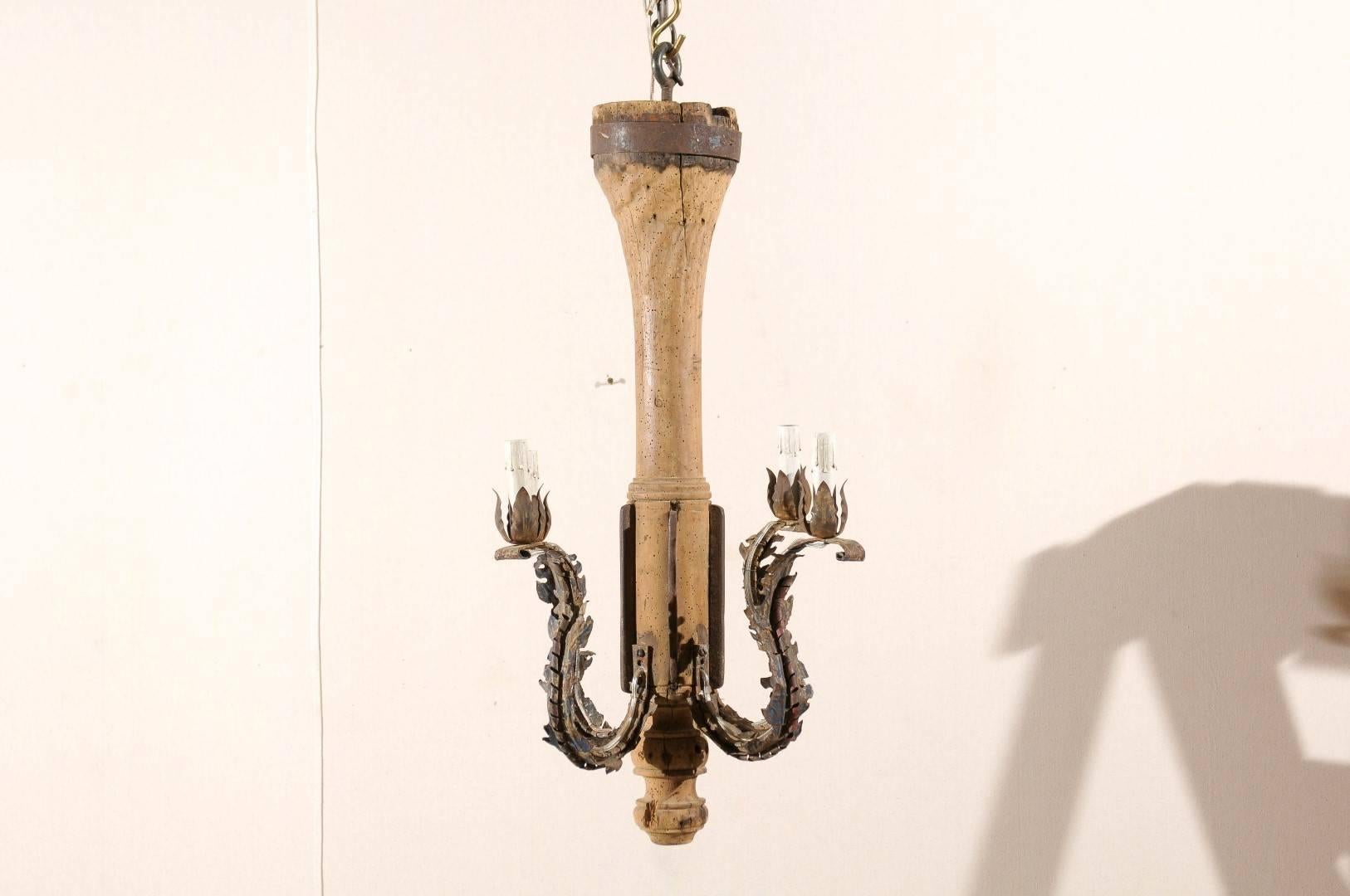 Italian Early 20th Century Chandelier Made of Metal and a Wood Fragment In Good Condition In Atlanta, GA