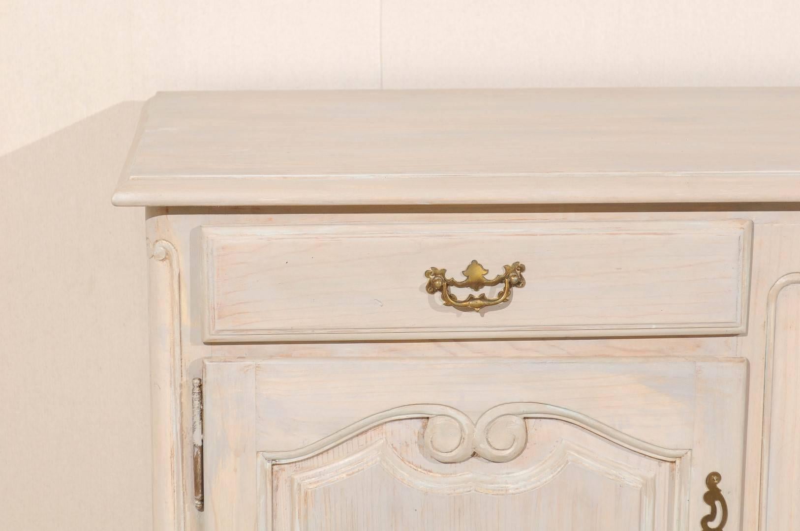 French Painted Wood Buffet with Scalloped Skirt and Grey, Beige Pickled Finish For Sale 3
