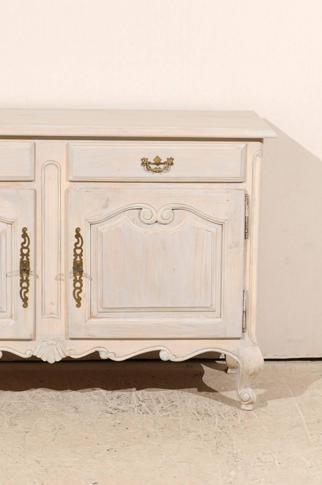 French Painted Wood Buffet with Scalloped Skirt and Grey, Beige Pickled Finish In Good Condition For Sale In Atlanta, GA