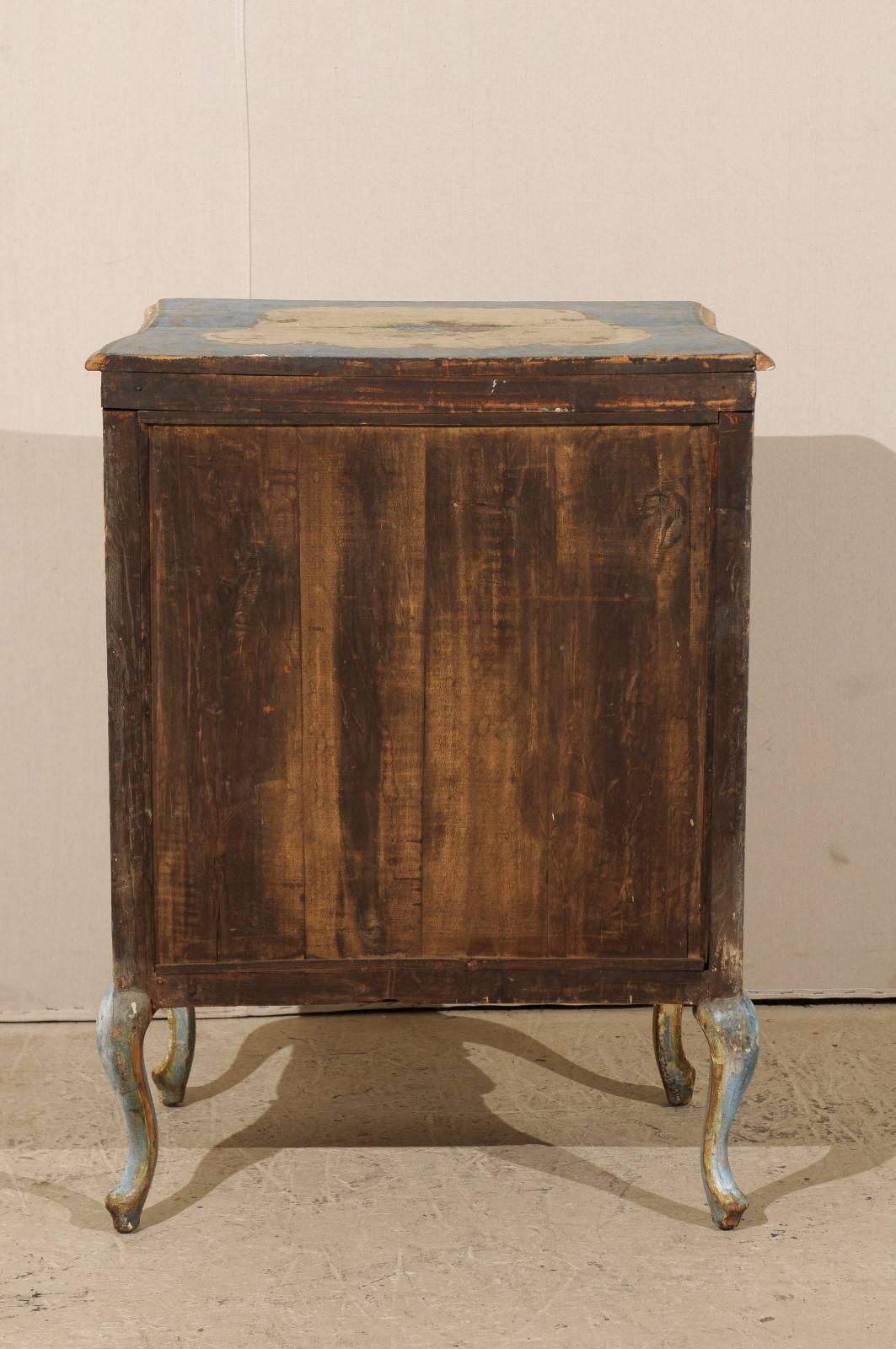 Italian Venetian 19th Century Chest with Original Blue and Off-White Paint 4