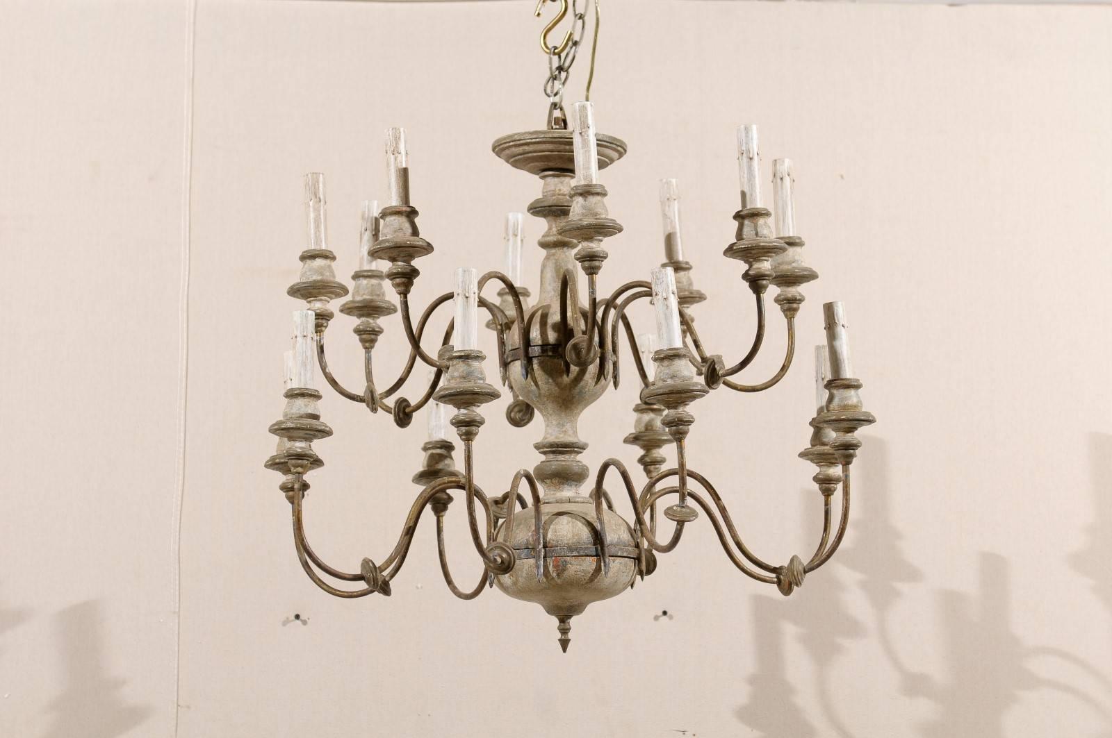 Italian Two-Tiered Sixteen-Light Painted Wood and Metal Chandelier In Good Condition In Atlanta, GA