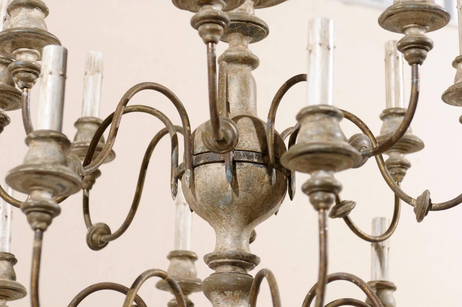 Italian Two-Tiered Sixteen-Light Painted Wood and Metal Chandelier 1