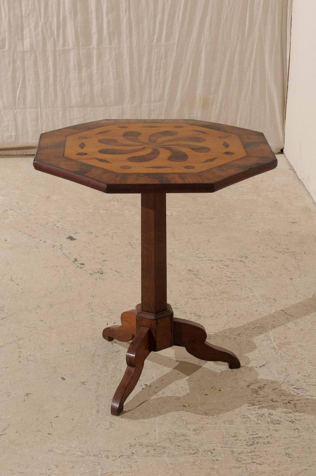 Inlay Italian 19th Century Octagonal Occasional Table with Inlaid Floral Design