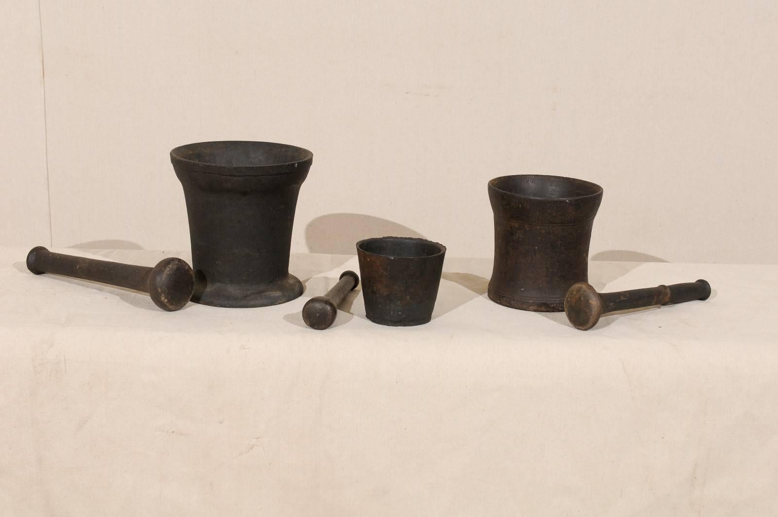 Set of Three Mortar and Pestles with Nice Weight, Black Color and Varying Sizes In Good Condition In Atlanta, GA