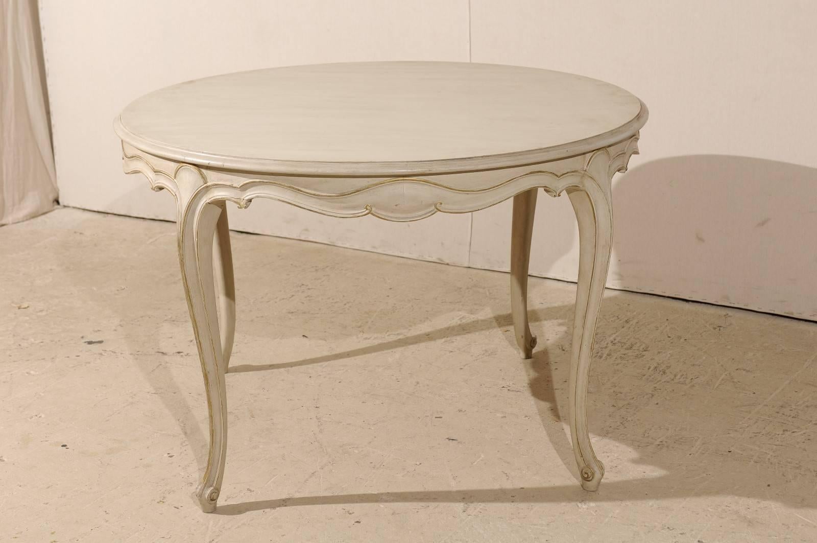 Carved French Louis XV Wood Round Top Centre Table, Neutral Beige with Gilded Accents