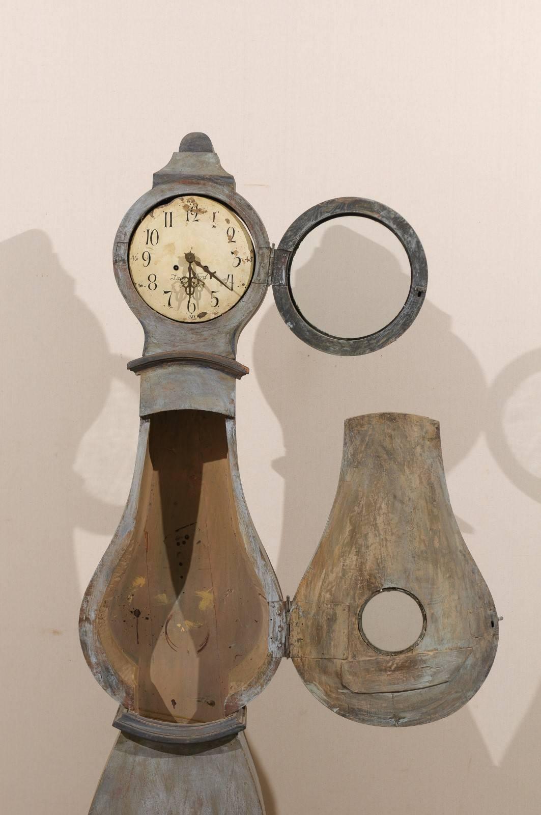 Blue Grey 19th Century Swedish Clock with Dark Grey Trim and Simple Round Crest 2