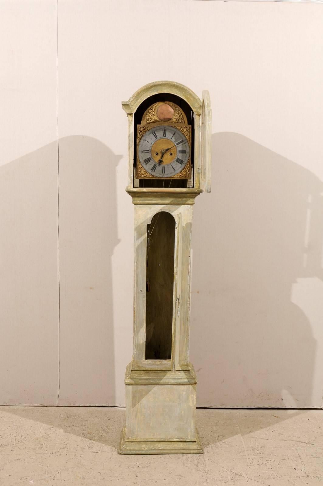 19th C. Swedish Straight Body Floor Clock with Beautiful, Original Gilded Face For Sale 2