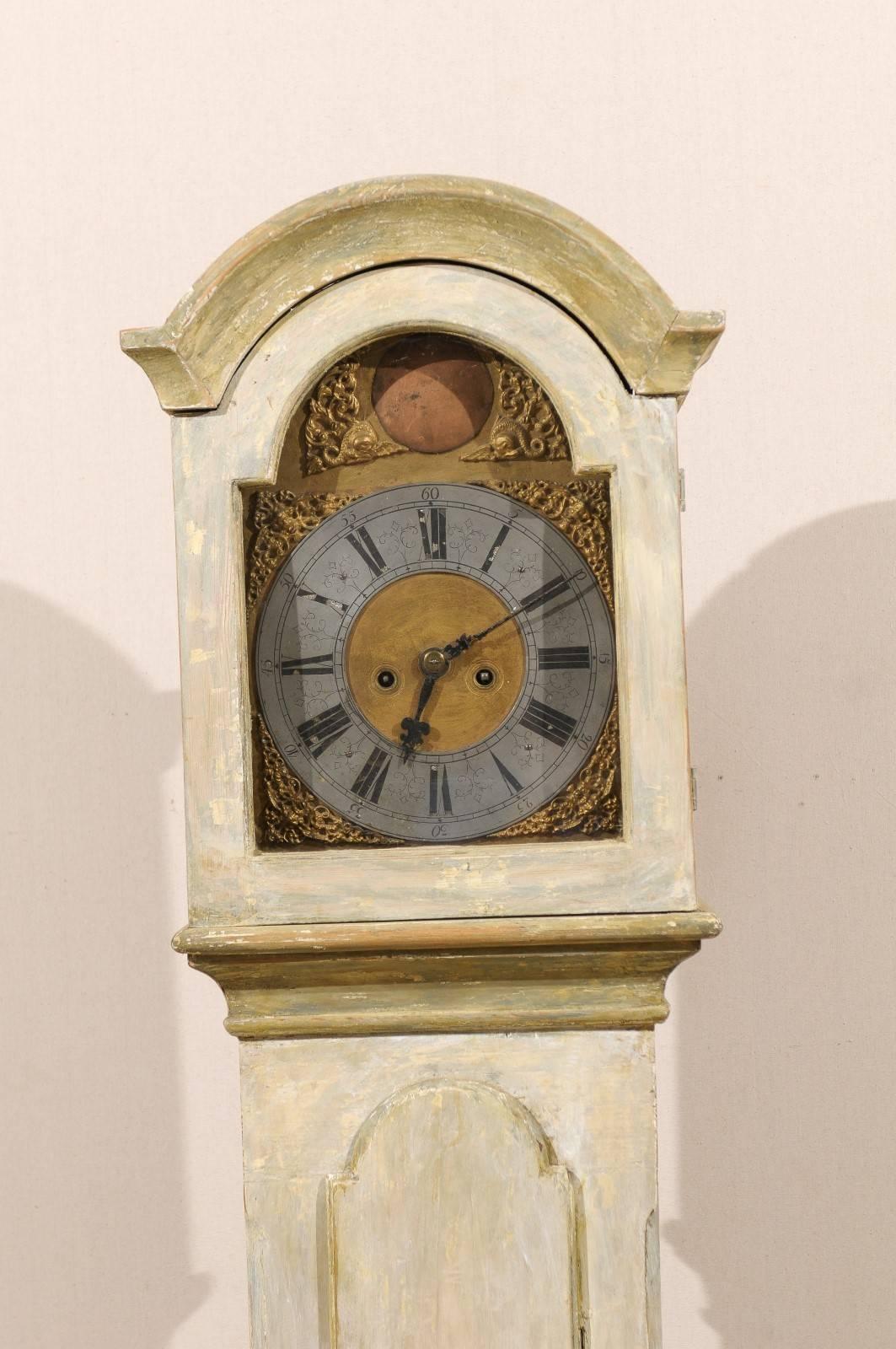 19th C. Swedish Straight Body Floor Clock with Beautiful, Original Gilded Face For Sale 3
