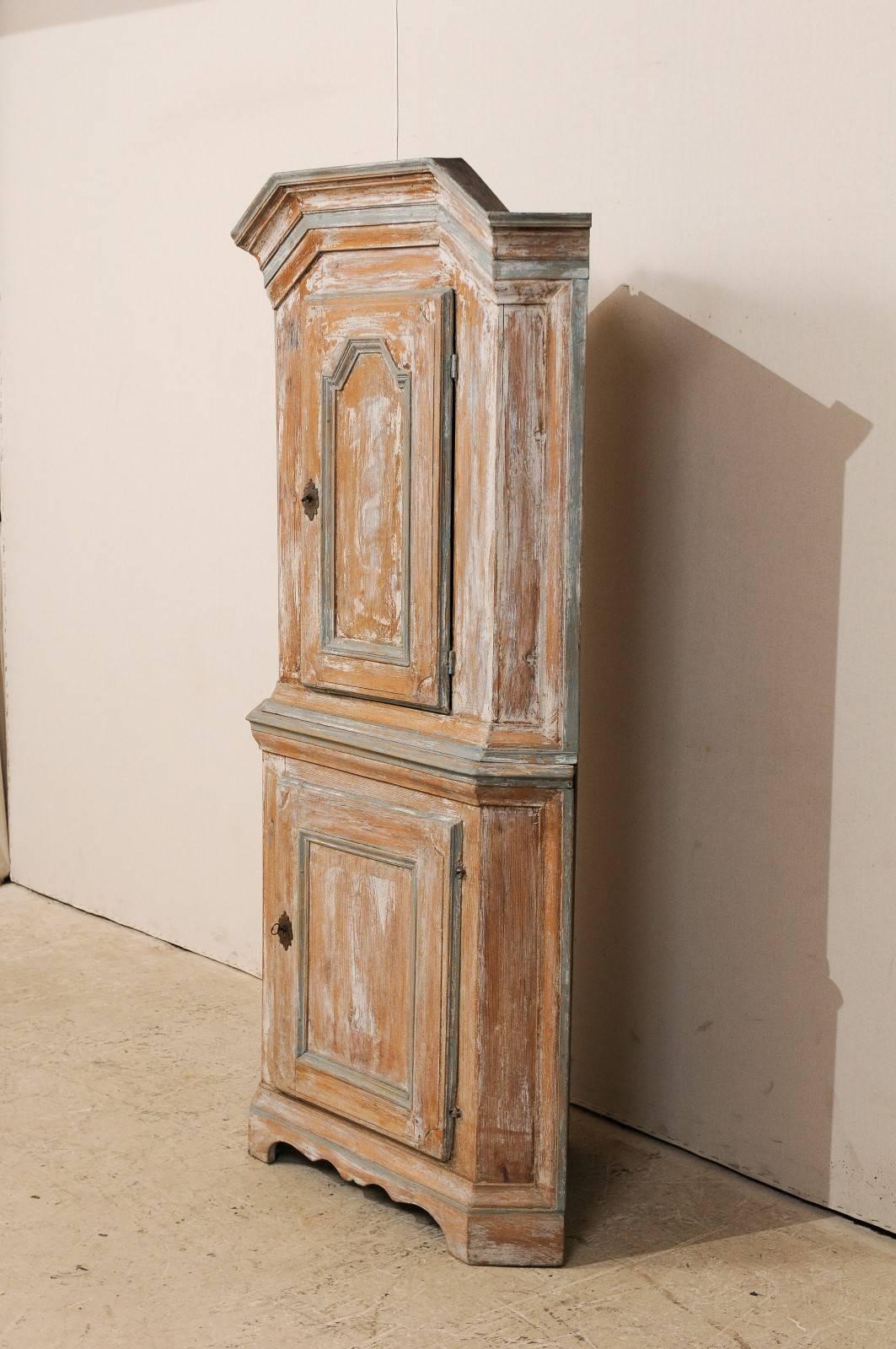 Carved A Swedish Late-Baroque Corner Cabinet with Pediment Cornice & Scalloped Base