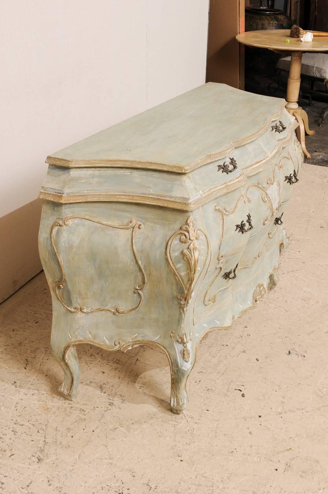 Painted Wood Bombé, Rococo Inpired Four-Drawer Chest Adorned with Shell Carving In Good Condition In Atlanta, GA