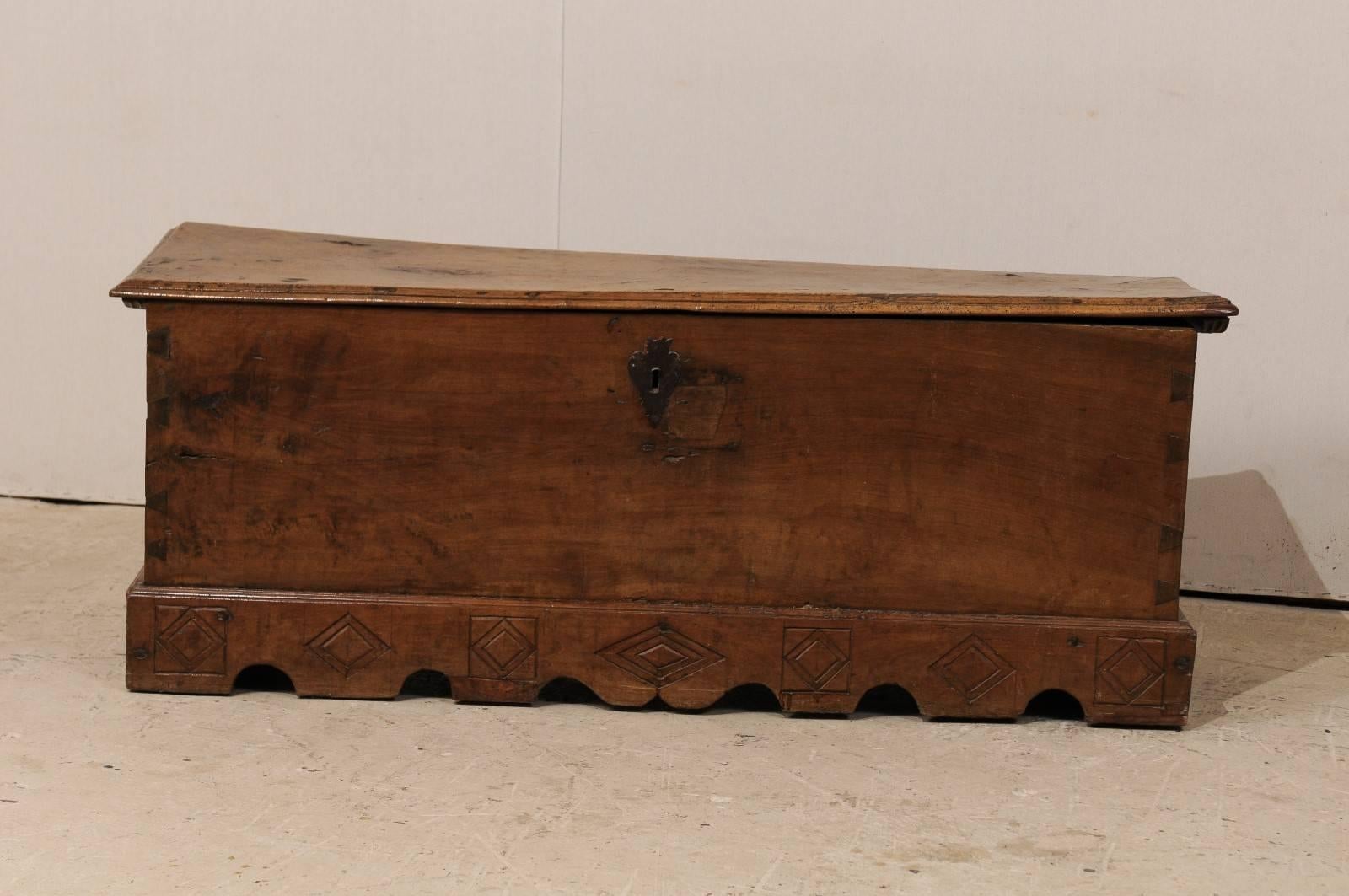 Spanish 18th Century Large-Size Carved-Wood Coffer or Trunk with Scalloped Skirt 2