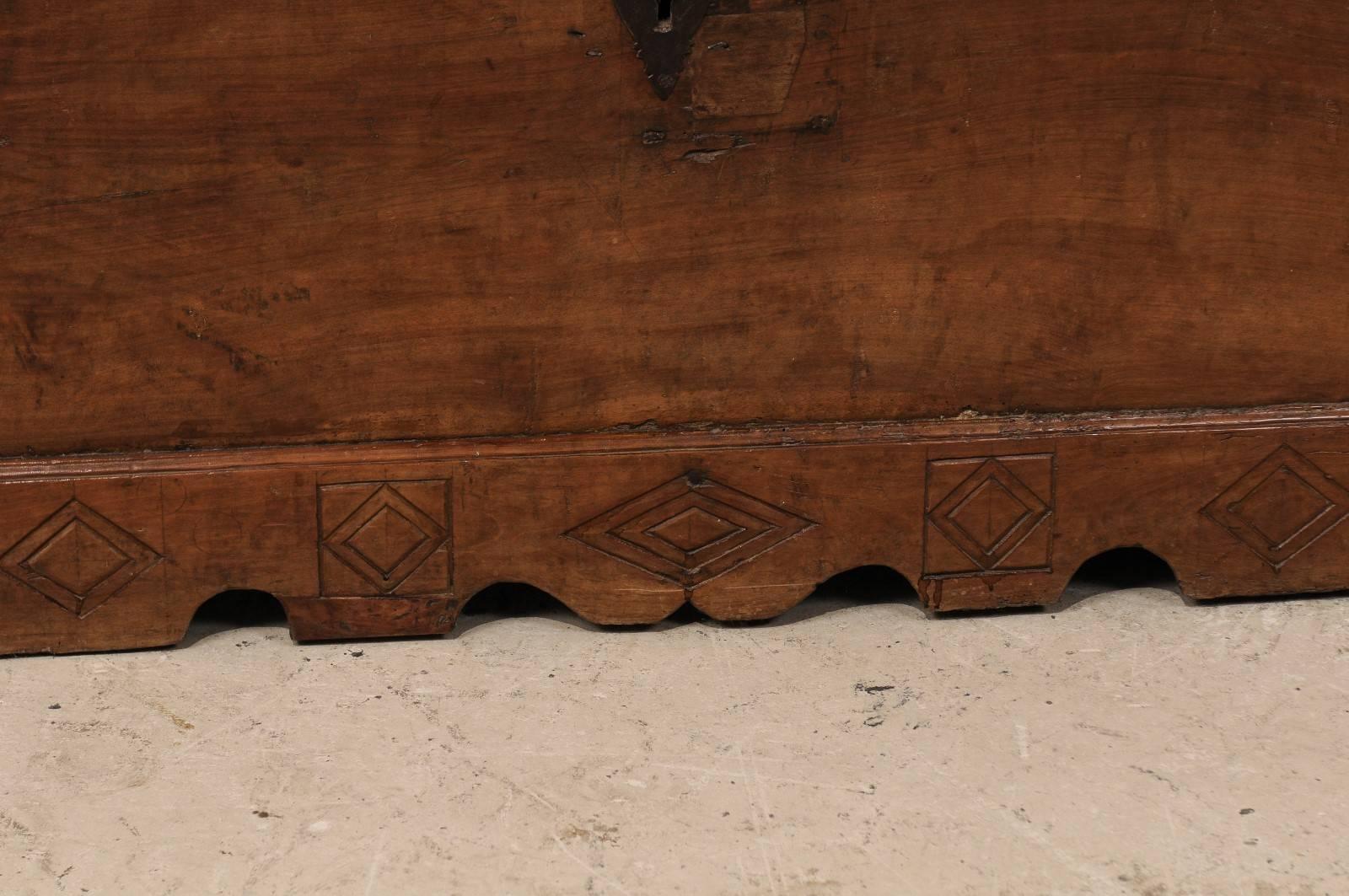 Spanish 18th Century Large-Size Carved-Wood Coffer or Trunk with Scalloped Skirt 5