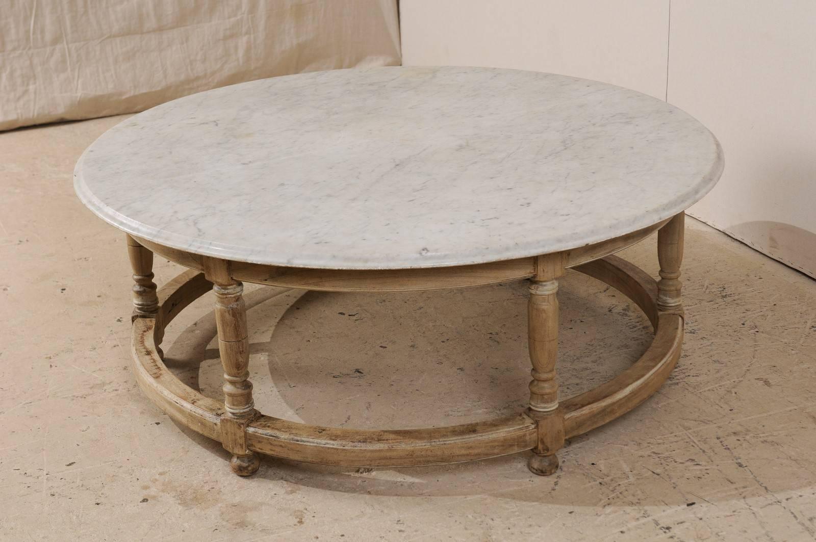 oversized round coffee table