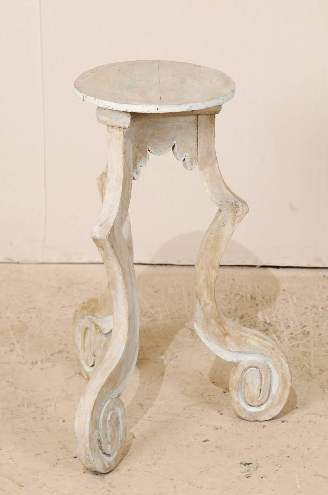20th Century Spanish Painted Wood Table Stand or Side Table in Light Beige Color, Three Legs