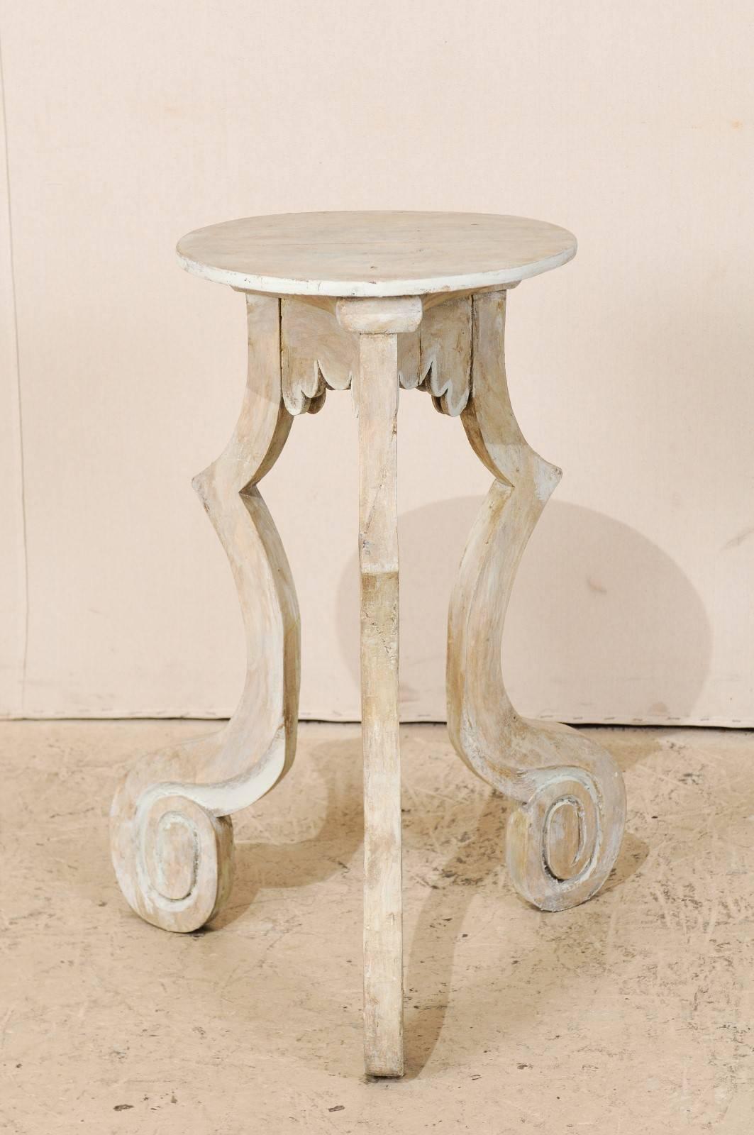 Carved Spanish Painted Wood Table Stand or Side Table in Light Beige Color, Three Legs