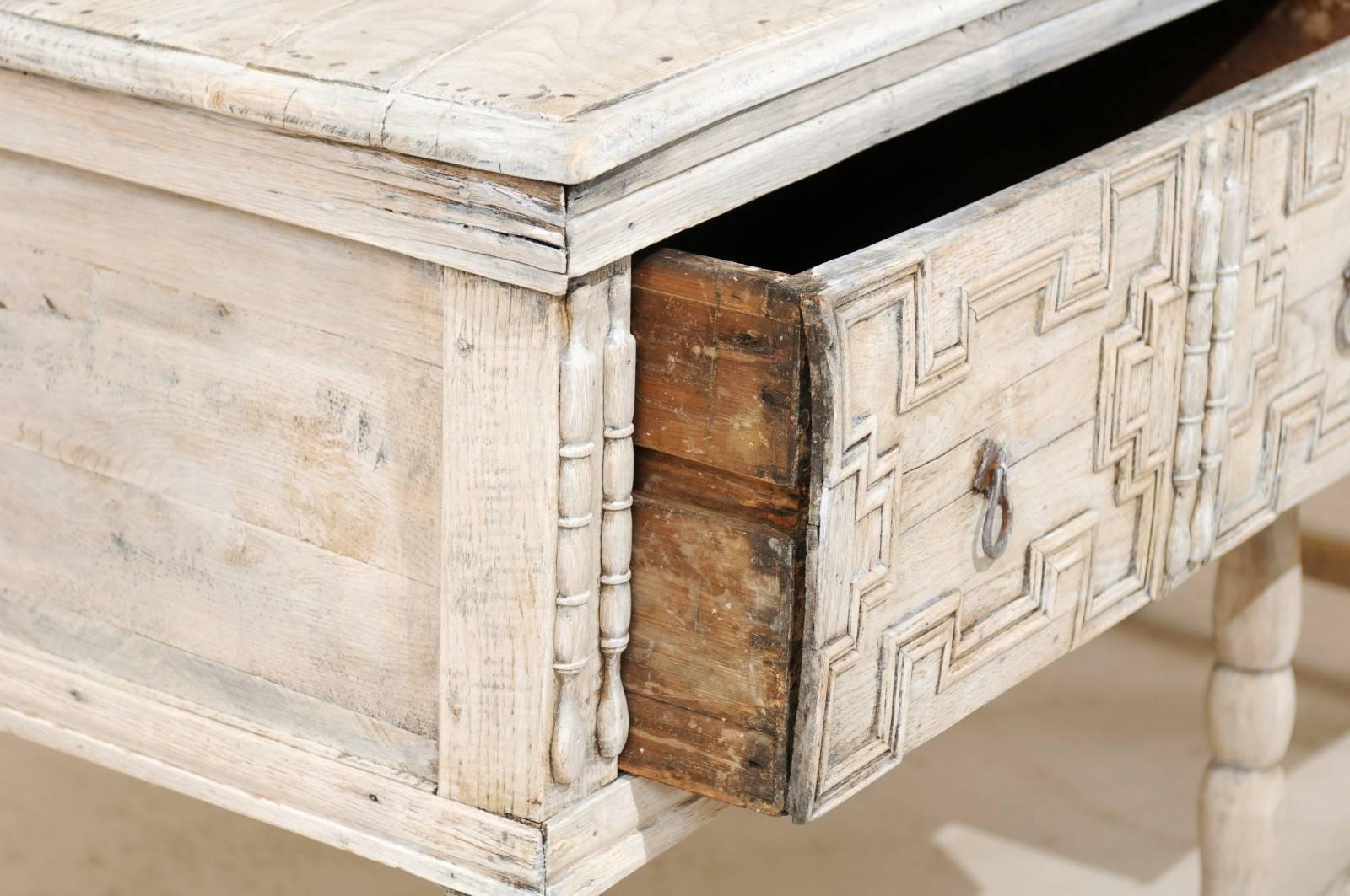 English 18th Century Console Table in Bone, Grey & White with Geometric Pattern 2