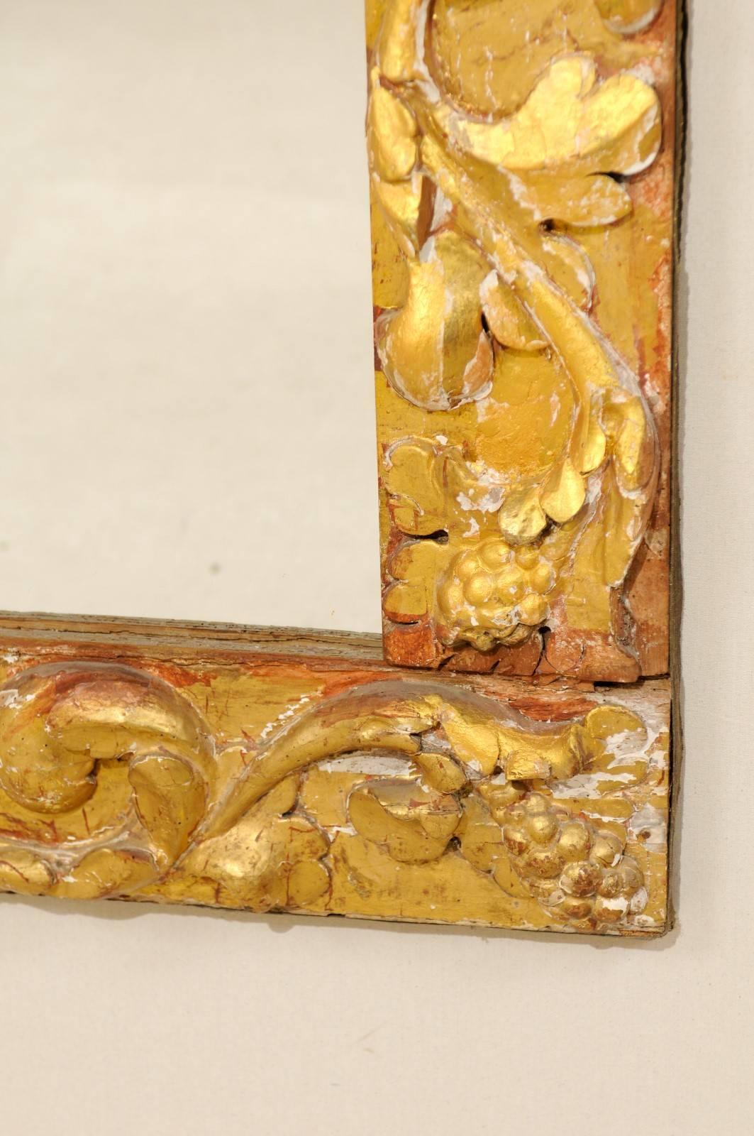 Exquisite Italian Giltwood Carved Mirror of 19th Century Italian Fragments For Sale 3