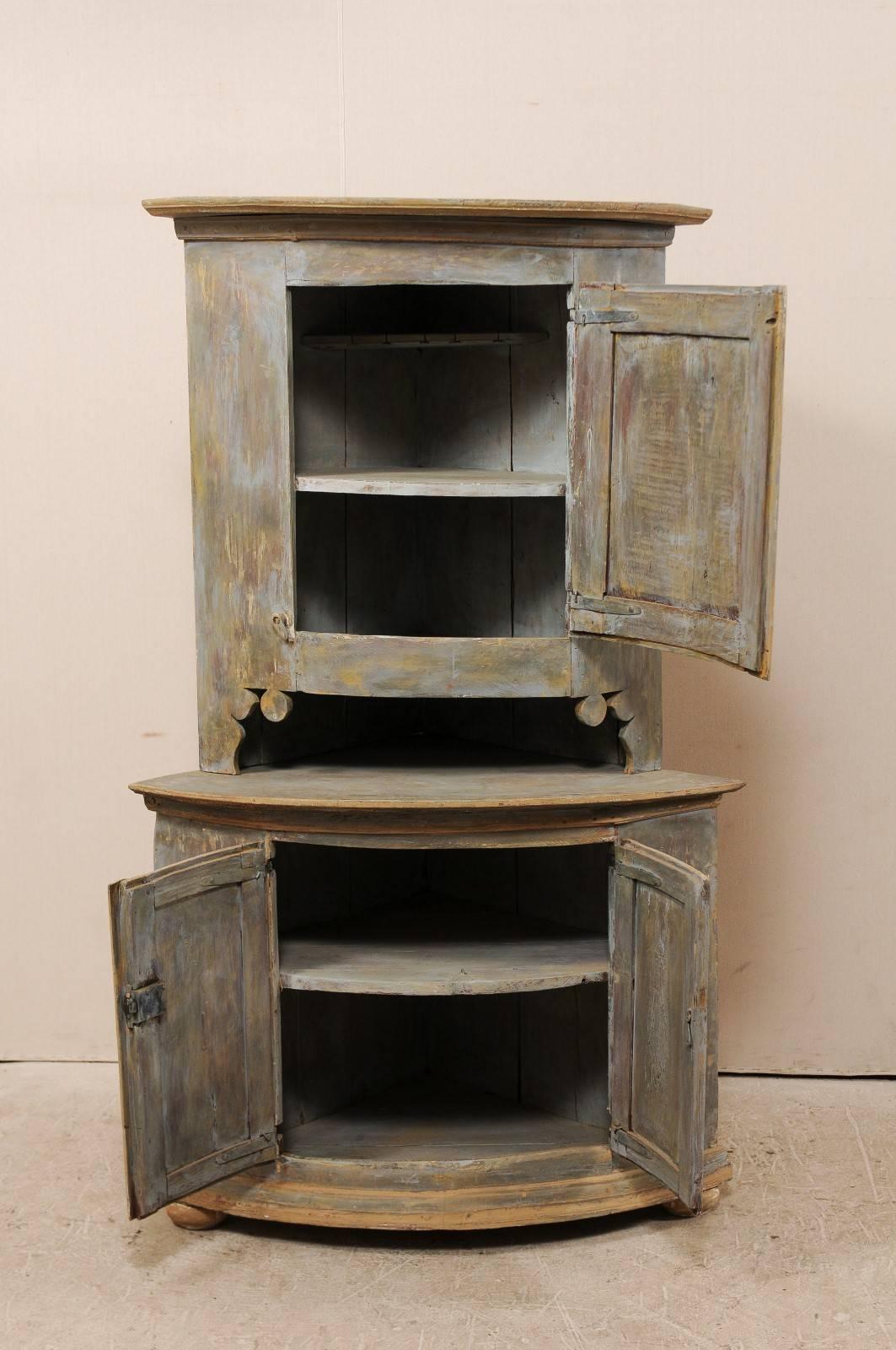 19th Century Swedish Painted Wood Corner Cabinet with Nicely Carved Details 1