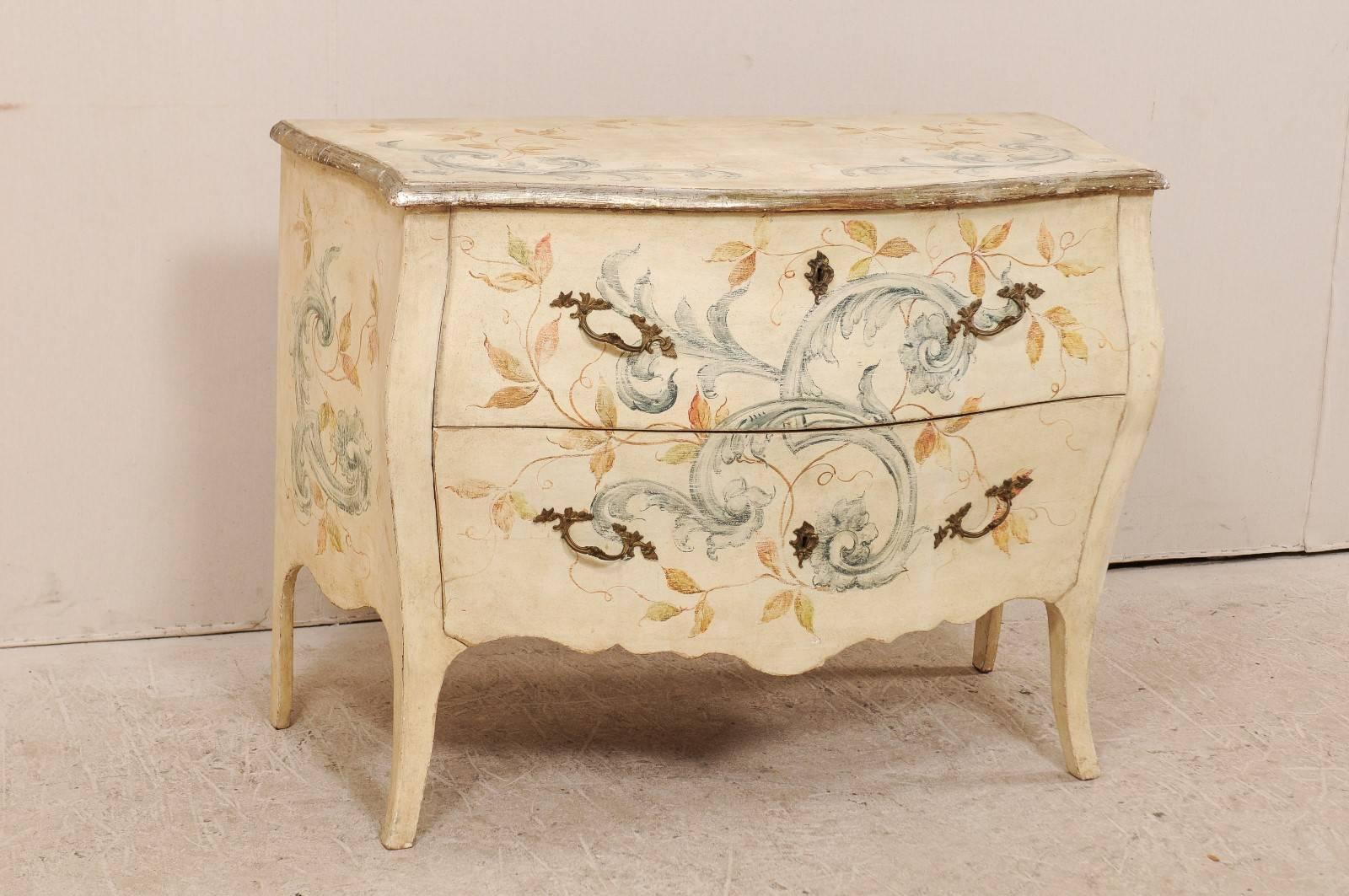 Carved Italian Hand-Painted Early 20th Century Bombé Chest of Drawers in Cream Color