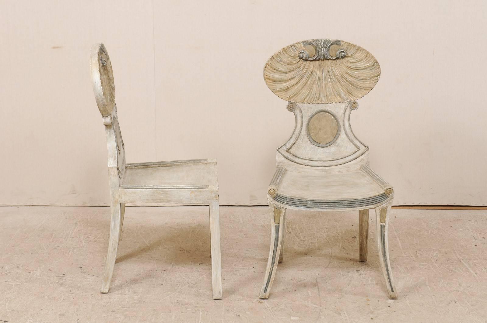 20th Century Pair of Vintage Grotto Painted Beige Wood Chairs with Carved Shell Motifs