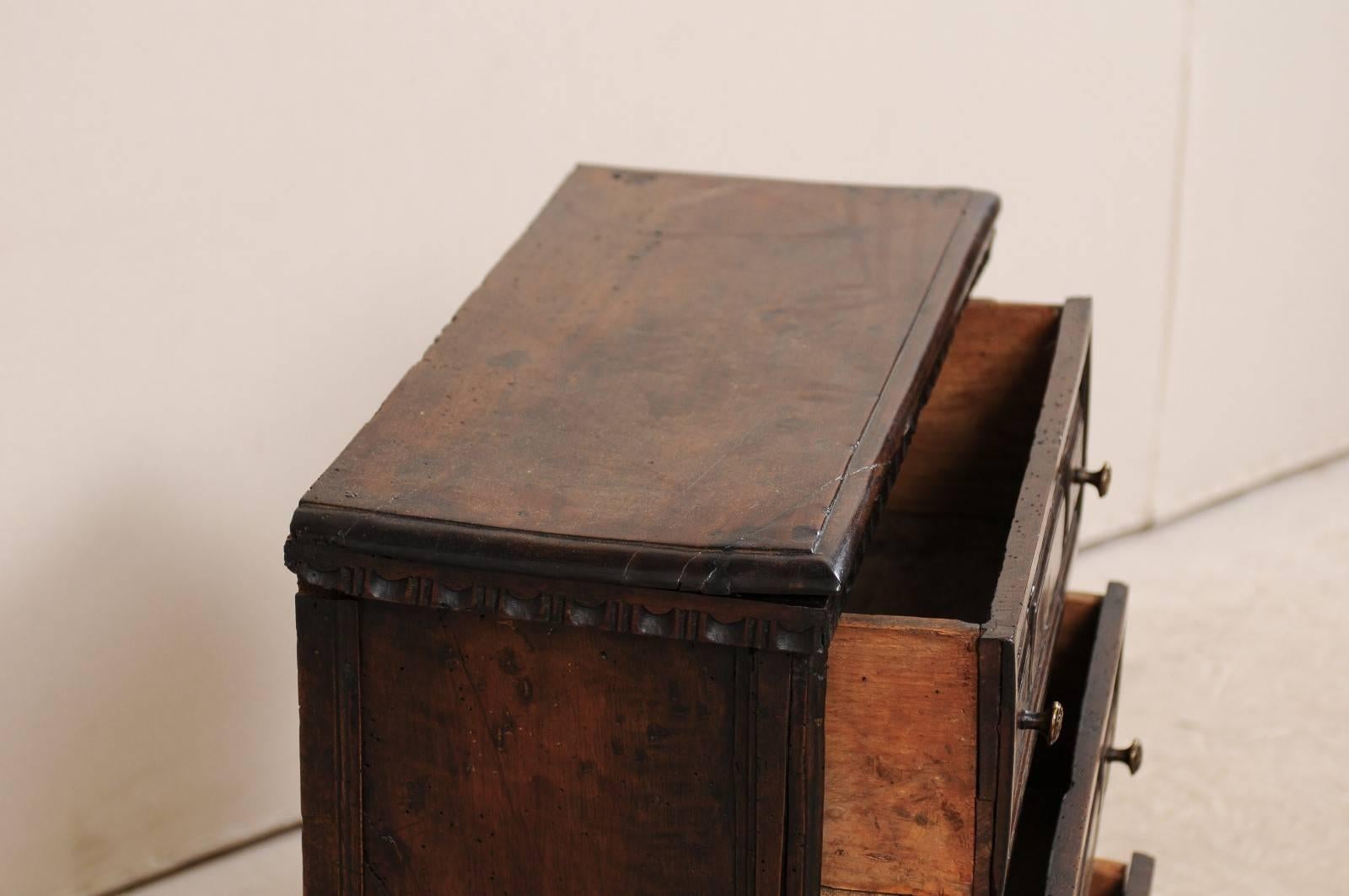 Italian Early 18th Century Deep Walnut Carved Wood Commode or Chest of Drawers 2