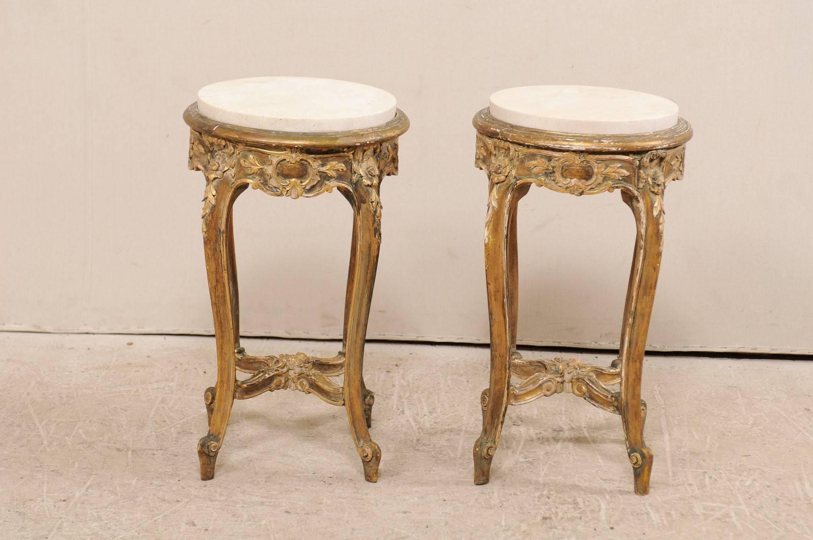 Pair of French Midcentury Carved Giltwood Round Marble-Top Occasional Tables 1