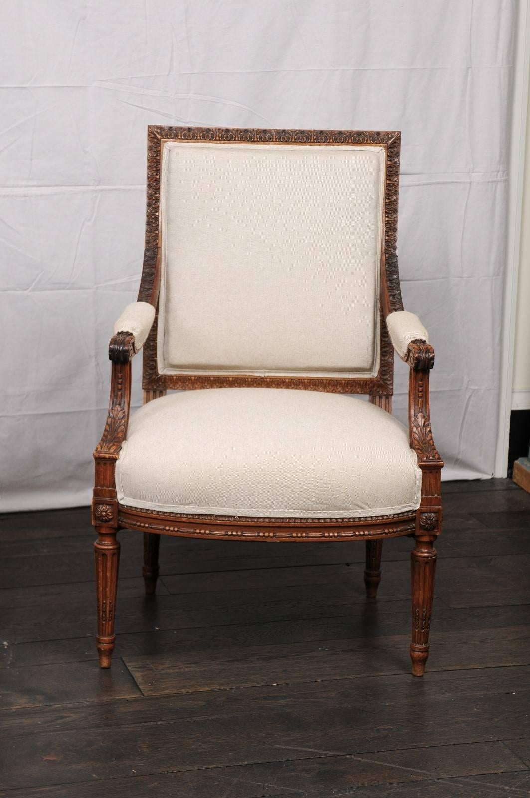 Linen Pair of Mid-20th Century French Louis XVI Style Armchairs of Carved Wood
